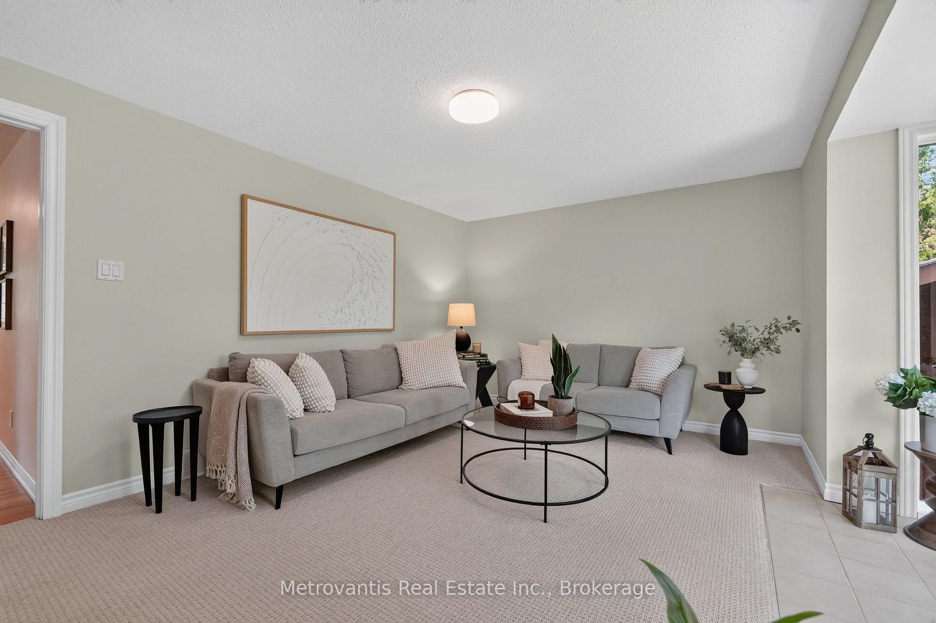 Photo 14 of 607 Laverendrye Drive, Ottawa, Beacon Hill North — HOMEH