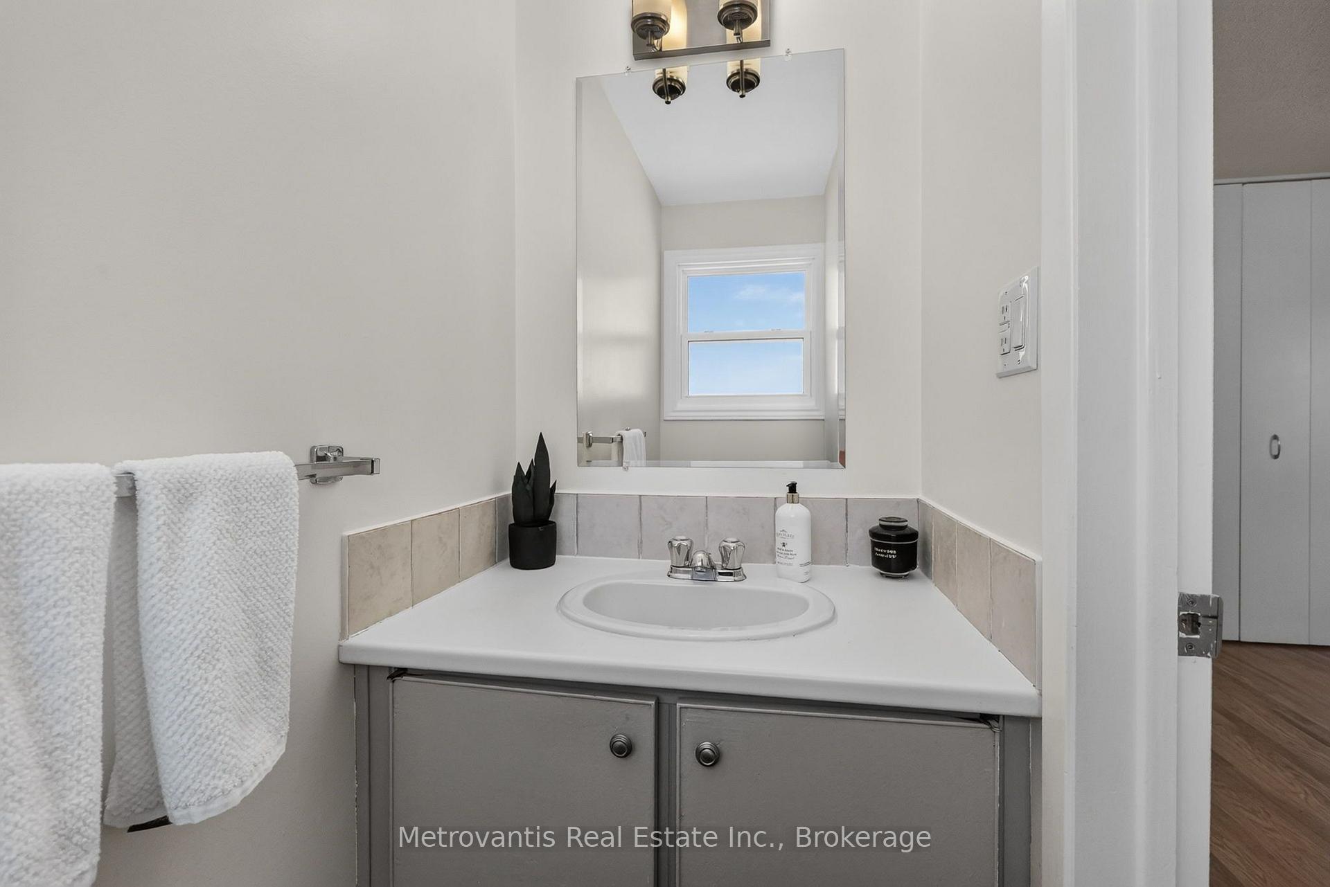 Photo 27 of 607 Laverendrye Drive, Ottawa, Beacon Hill North — HOMEH