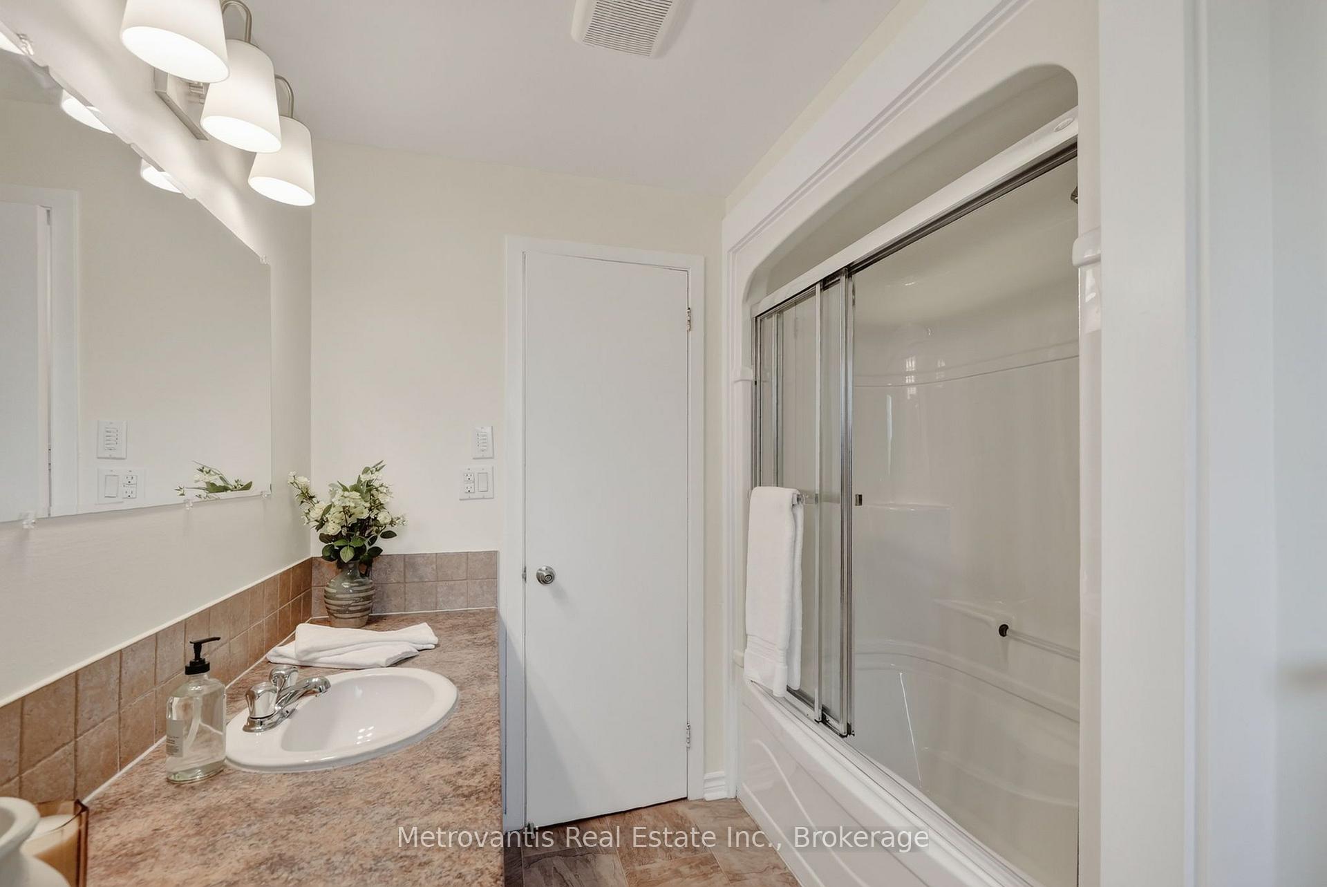 Photo 32 of 607 Laverendrye Drive, Ottawa, Beacon Hill North — HOMEH