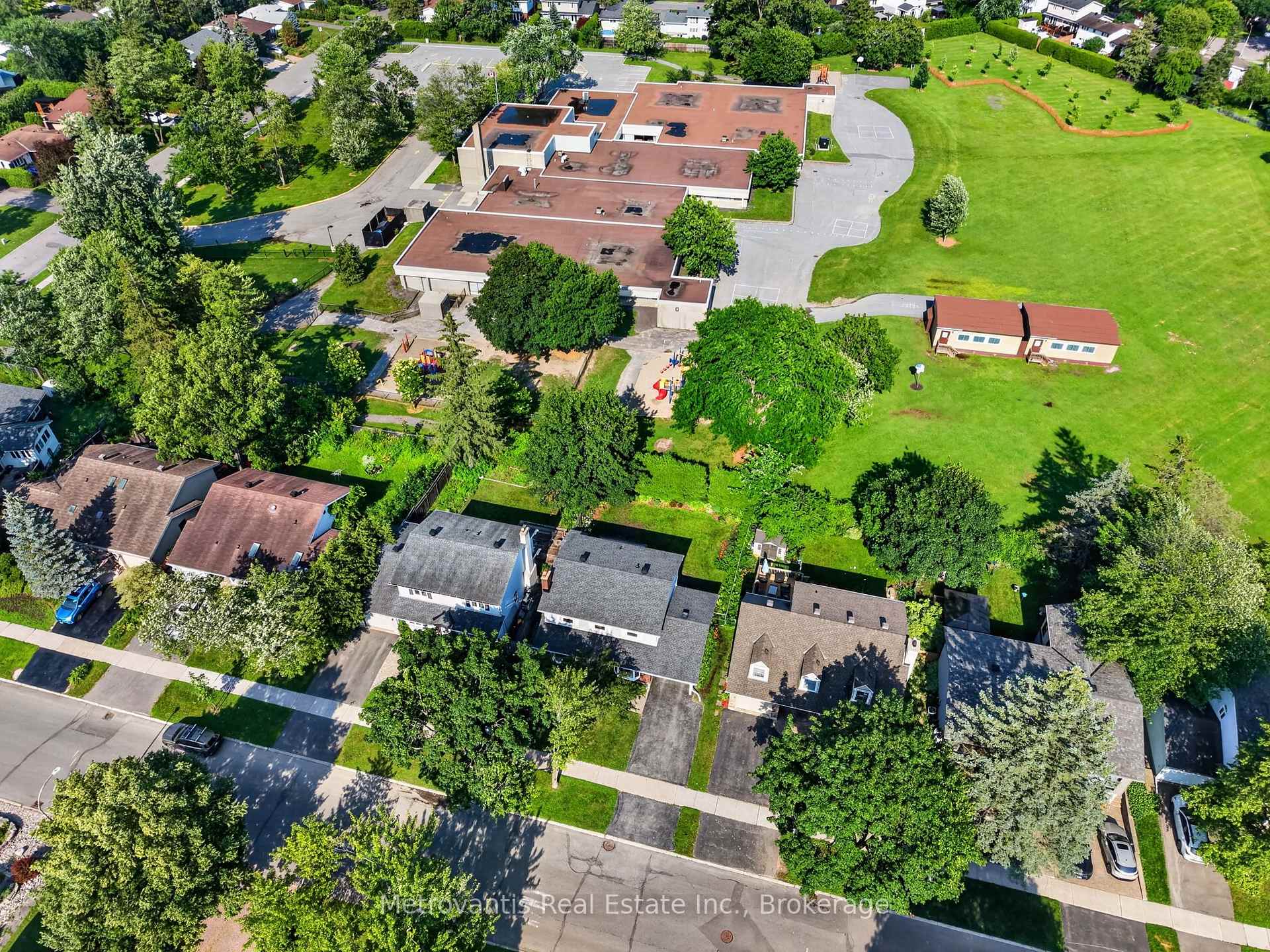 Photo 46 of 607 Laverendrye Drive, Ottawa, Beacon Hill North — HOMEH
