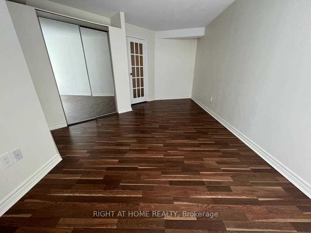 Photo 10 of Unit 3202, 3650 Kaneff Crescent, Mississauga, Mississauga Valleys — HOMEH