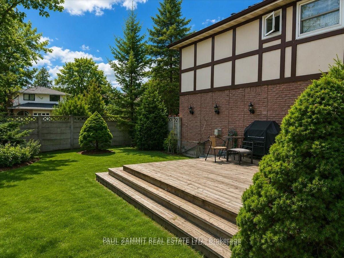 Photo 5 of 210 Bayview Fairways Drive, Markham, Bayview Fairway-Bayview Country Club Estates — HOMEH