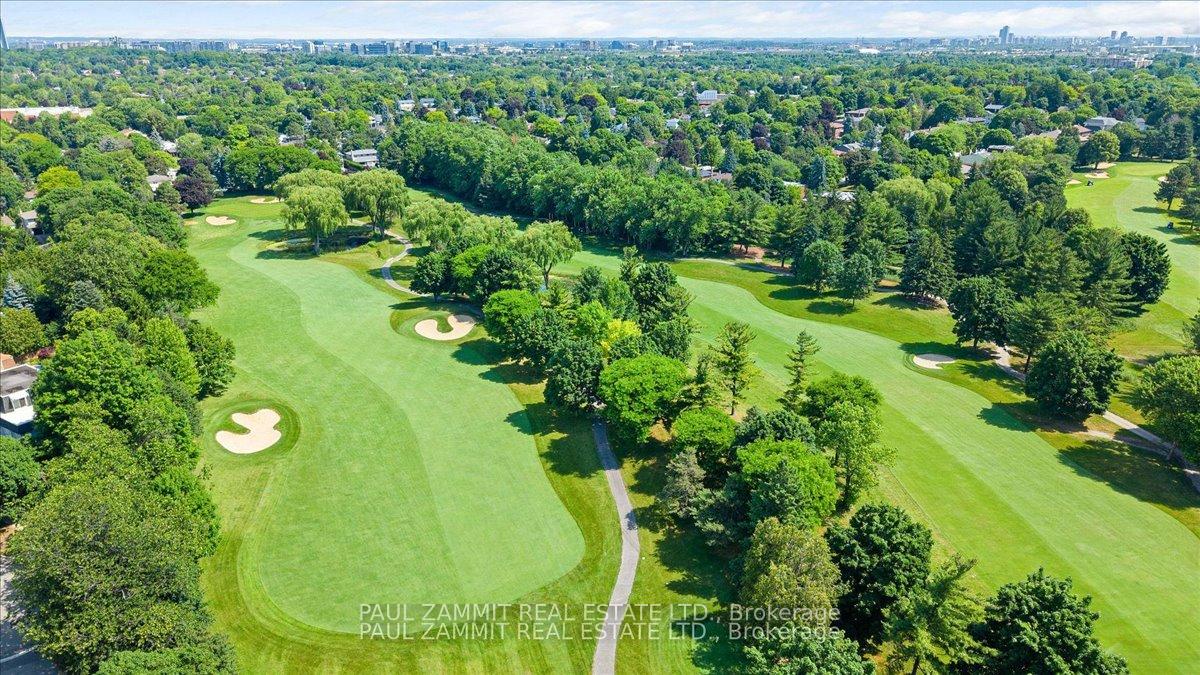 Photo 6 of 210 Bayview Fairways Drive, Markham, Bayview Fairway-Bayview Country Club Estates — HOMEH