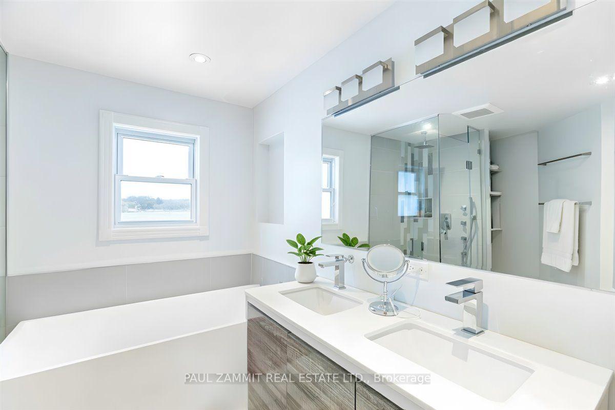 Photo 19 of 210 Bayview Fairways Drive, Markham, Bayview Fairway-Bayview Country Club Estates — HOMEH