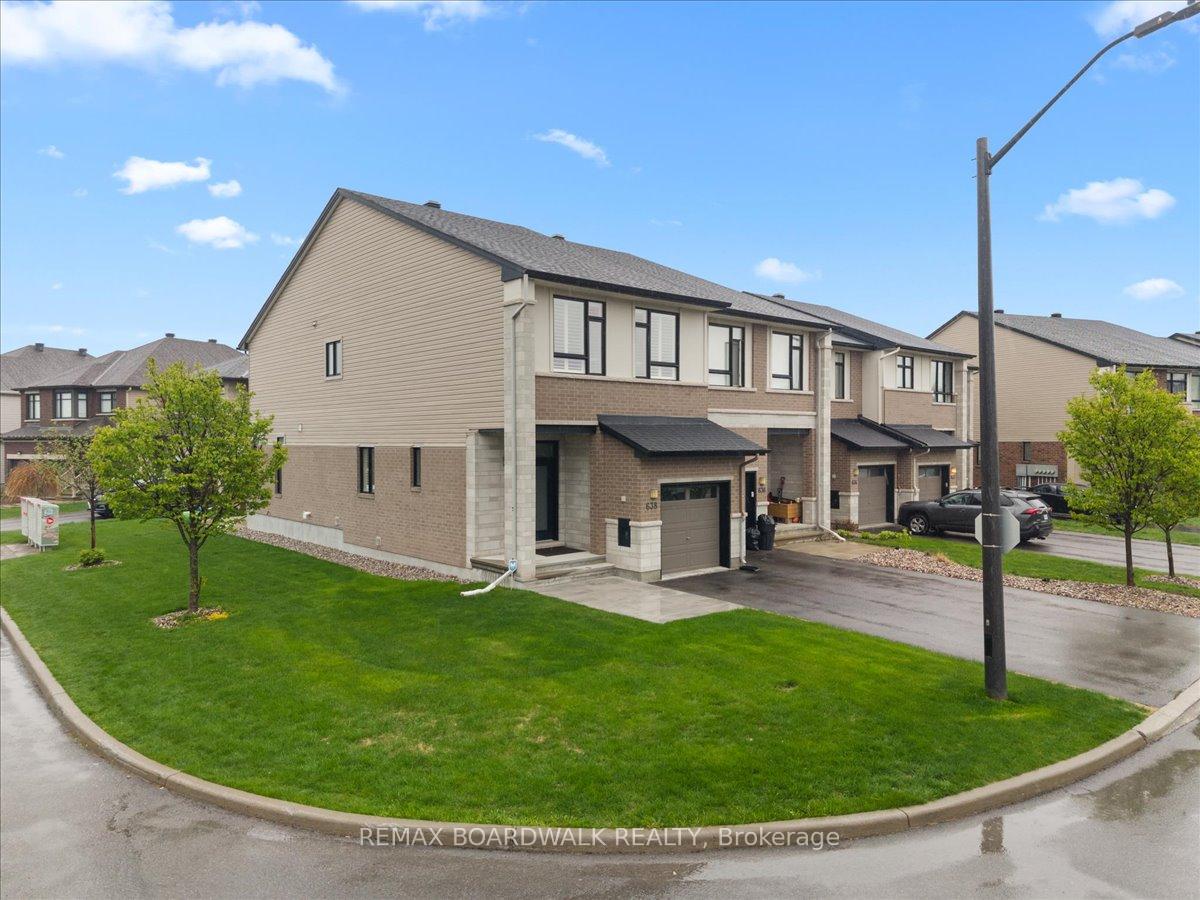 Photo 2 of 638 Guernsey Place, Ottawa, Riverside South/Gloucester Glen — HOMEH