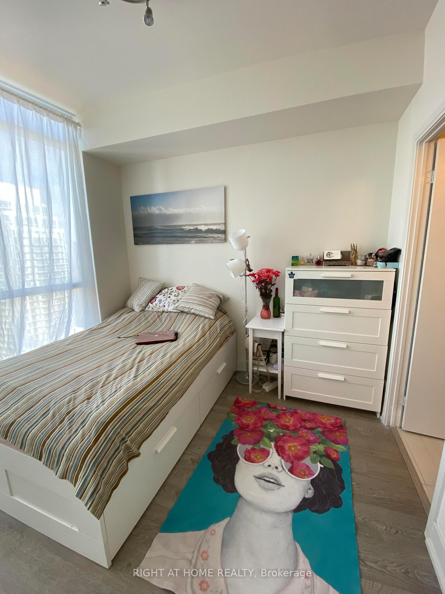 Photo 4 of Unit 2802, 30 Roehampton Avenue, Toronto, Mount Pleasant East — HOMEH