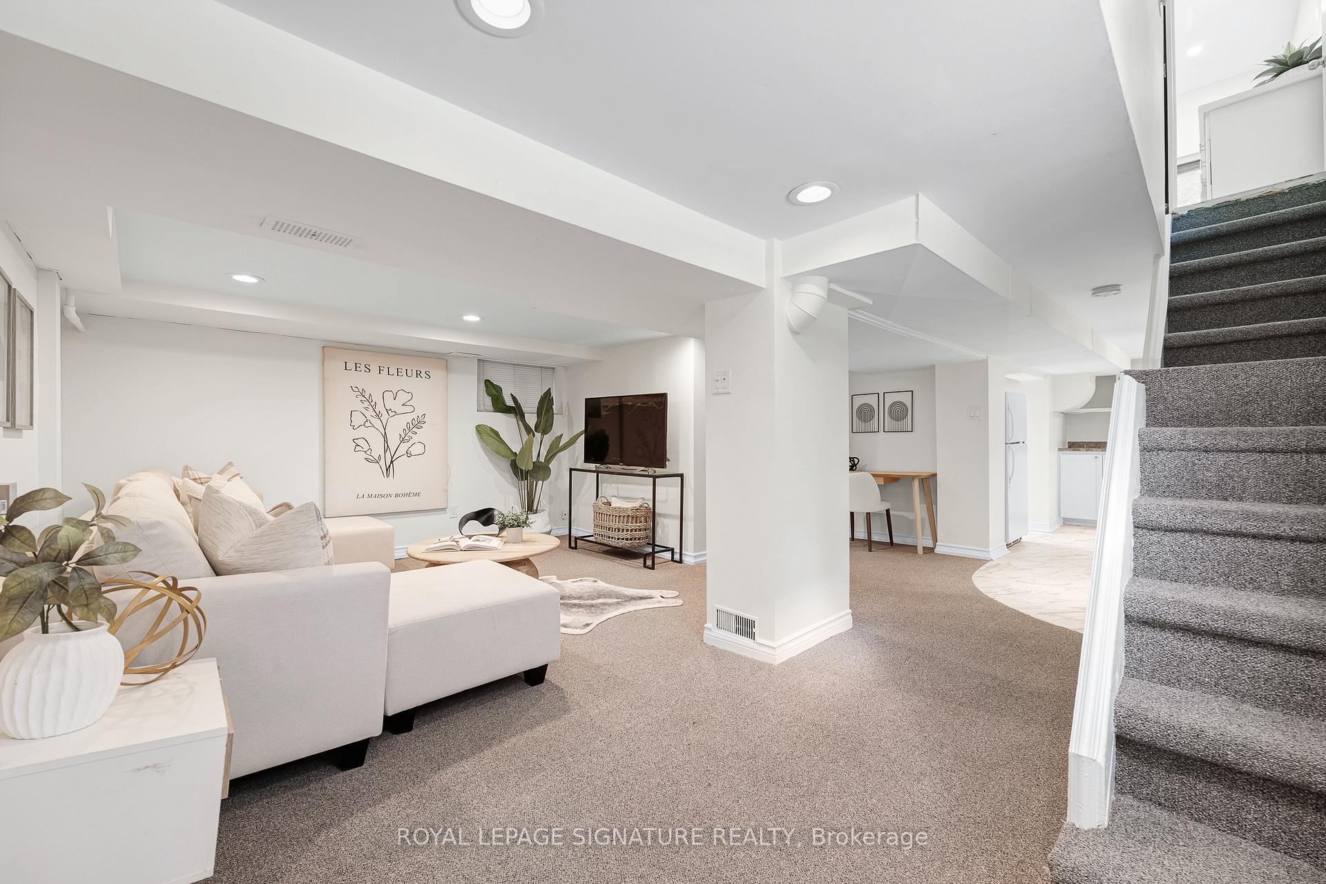 Photo 18 of 90 Roselawn Avenue, Toronto, Yonge-Eglinton — HOMEH