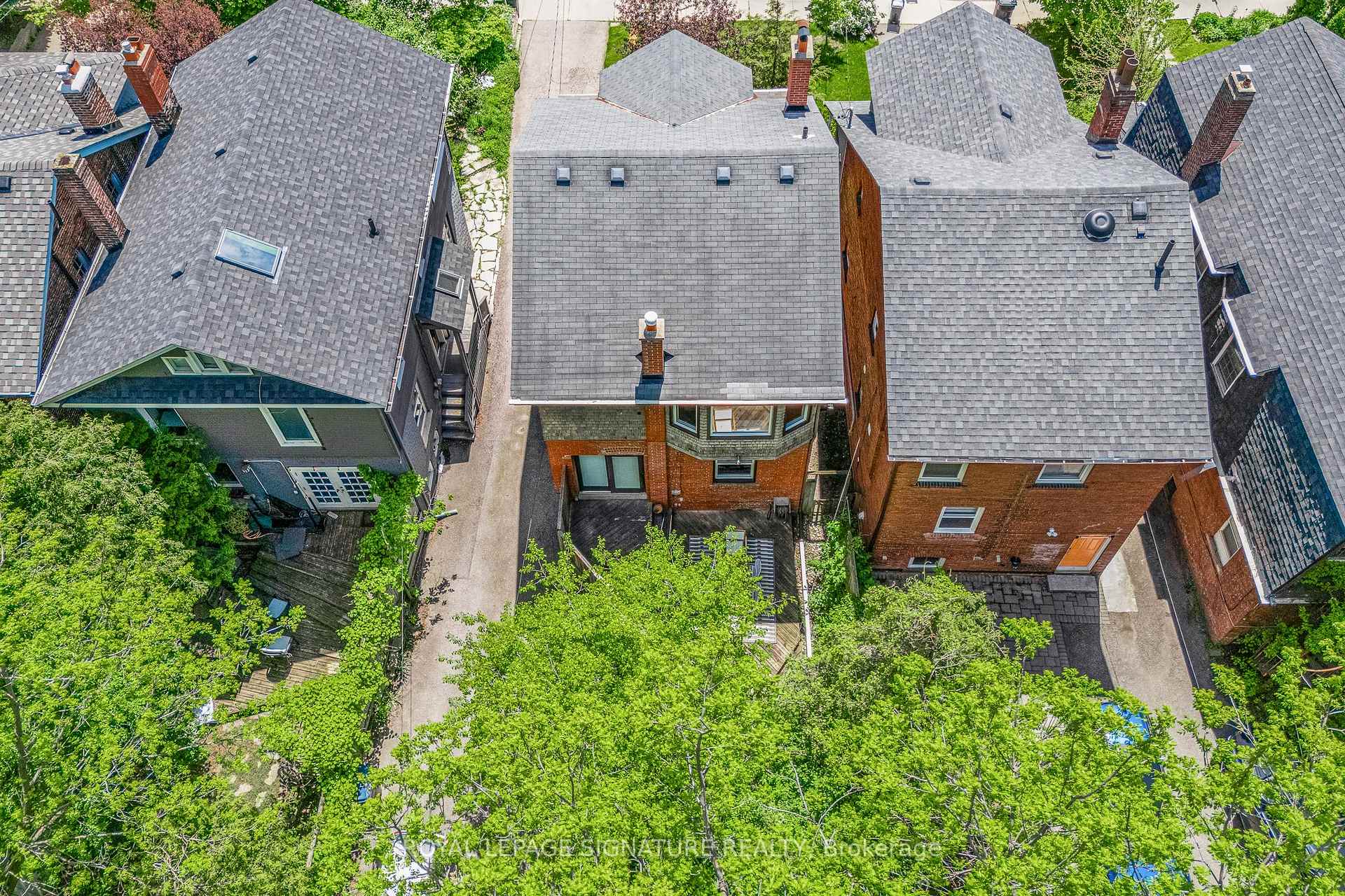 Photo 30 of 90 Roselawn Avenue, Toronto, Yonge-Eglinton — HOMEH