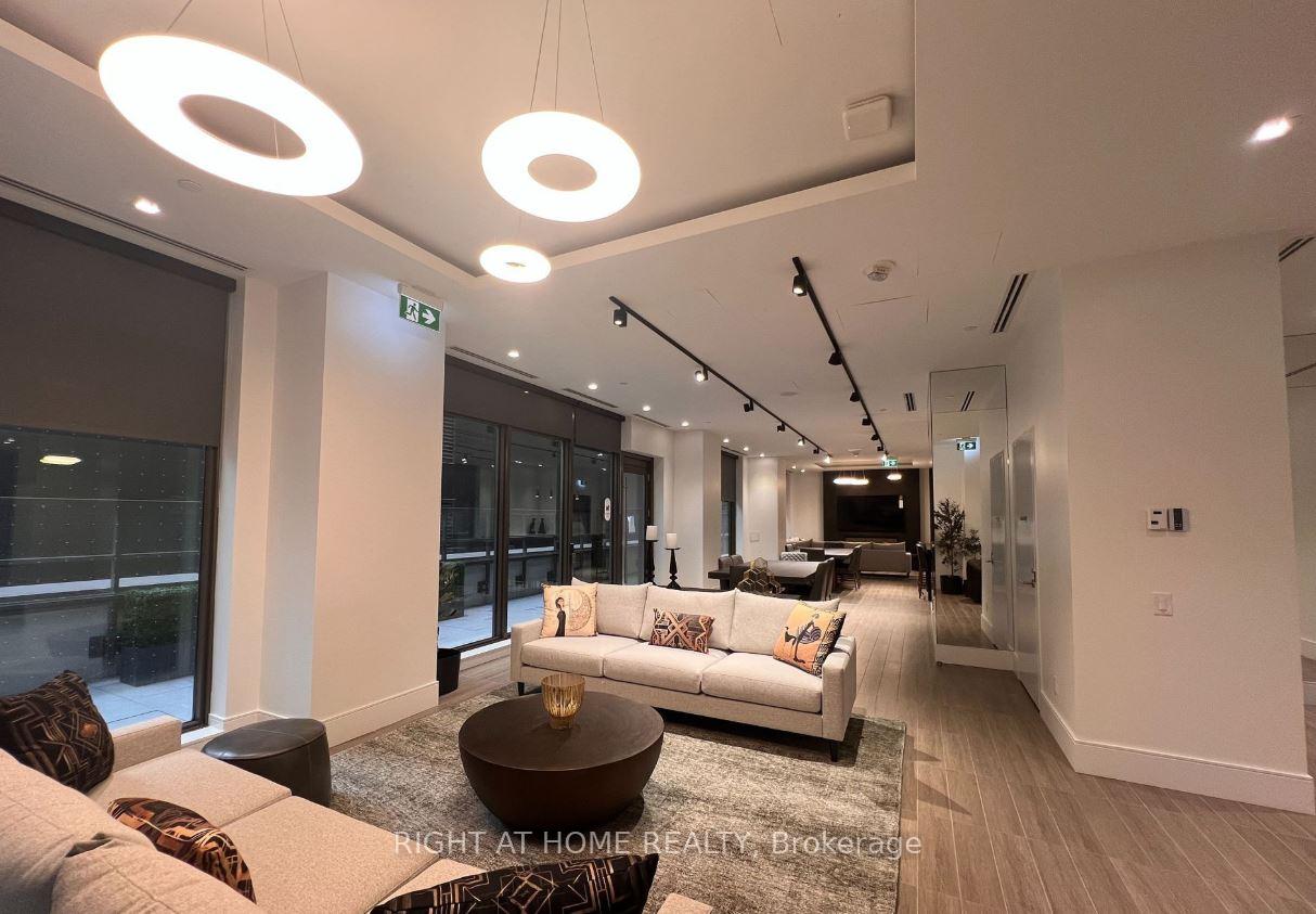 Photo 16 of Unit 3720, 28 Widmer Street, Toronto, Waterfront Communities — HOMEH