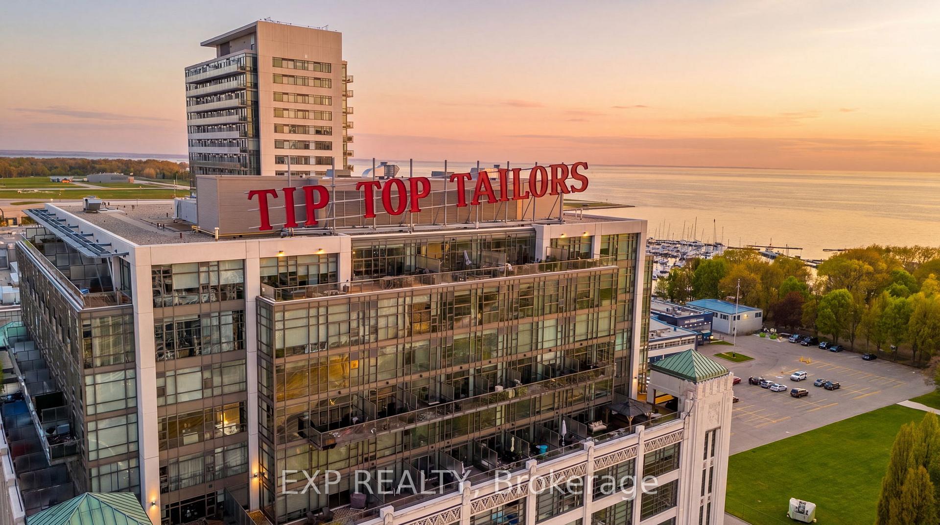 Front of Unit 301, 637 Lake Shore Boulevard W