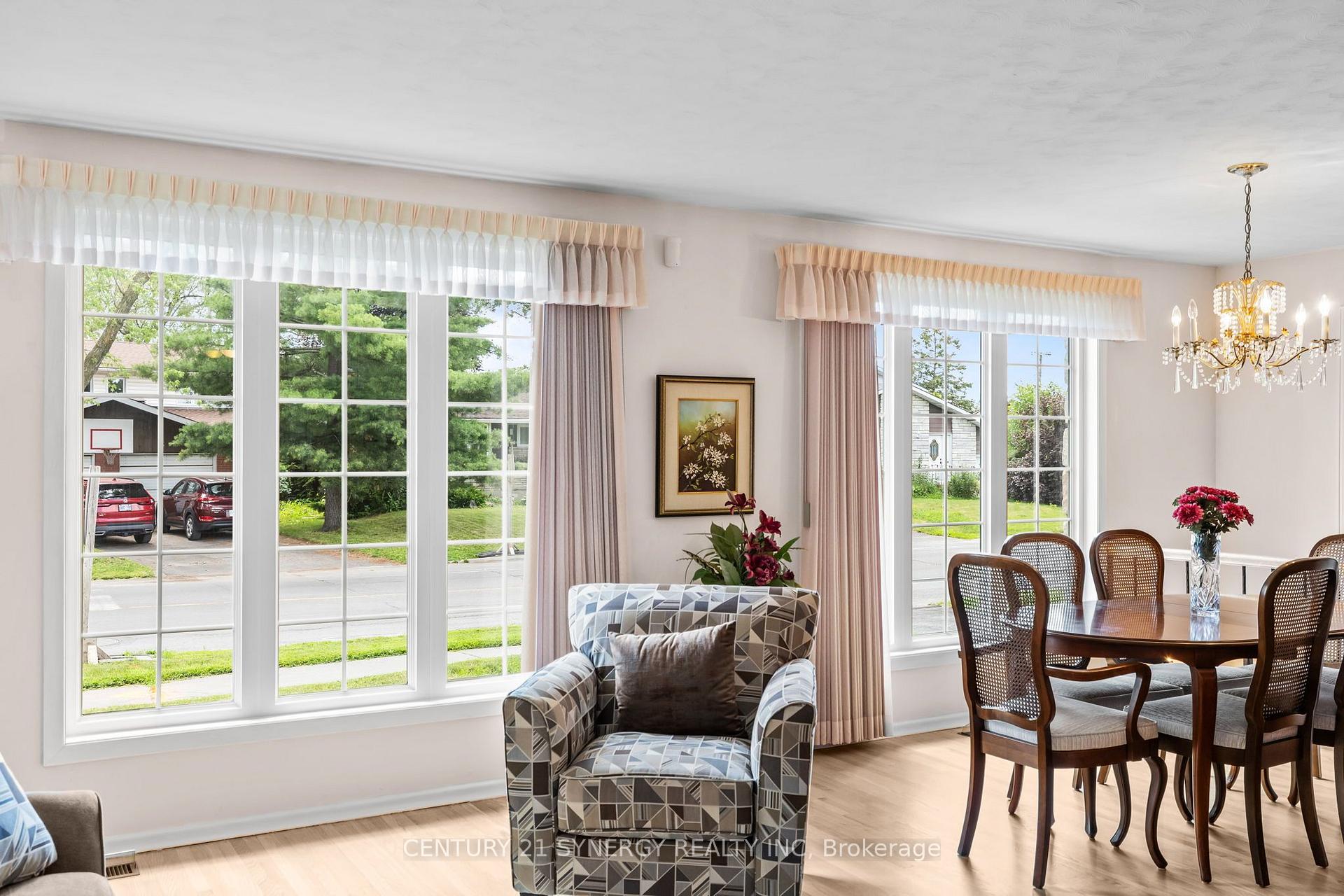 Photo 13 of 2201 Haig Drive, Ottawa, Elmvale Acres — HOMEH