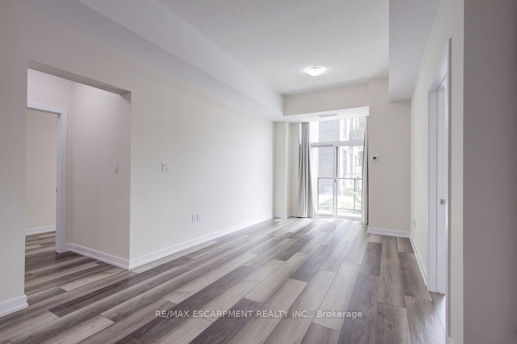 Photo 4 of Unit 110, 450 Dundas Street E, Hamilton, Waterdown — HOMEH