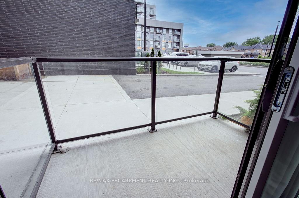 Photo 5 of Unit 110, 450 Dundas Street E, Hamilton, Waterdown — HOMEH