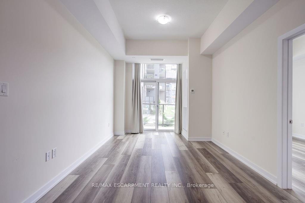 Photo 7 of Unit 110, 450 Dundas Street E, Hamilton, Waterdown — HOMEH