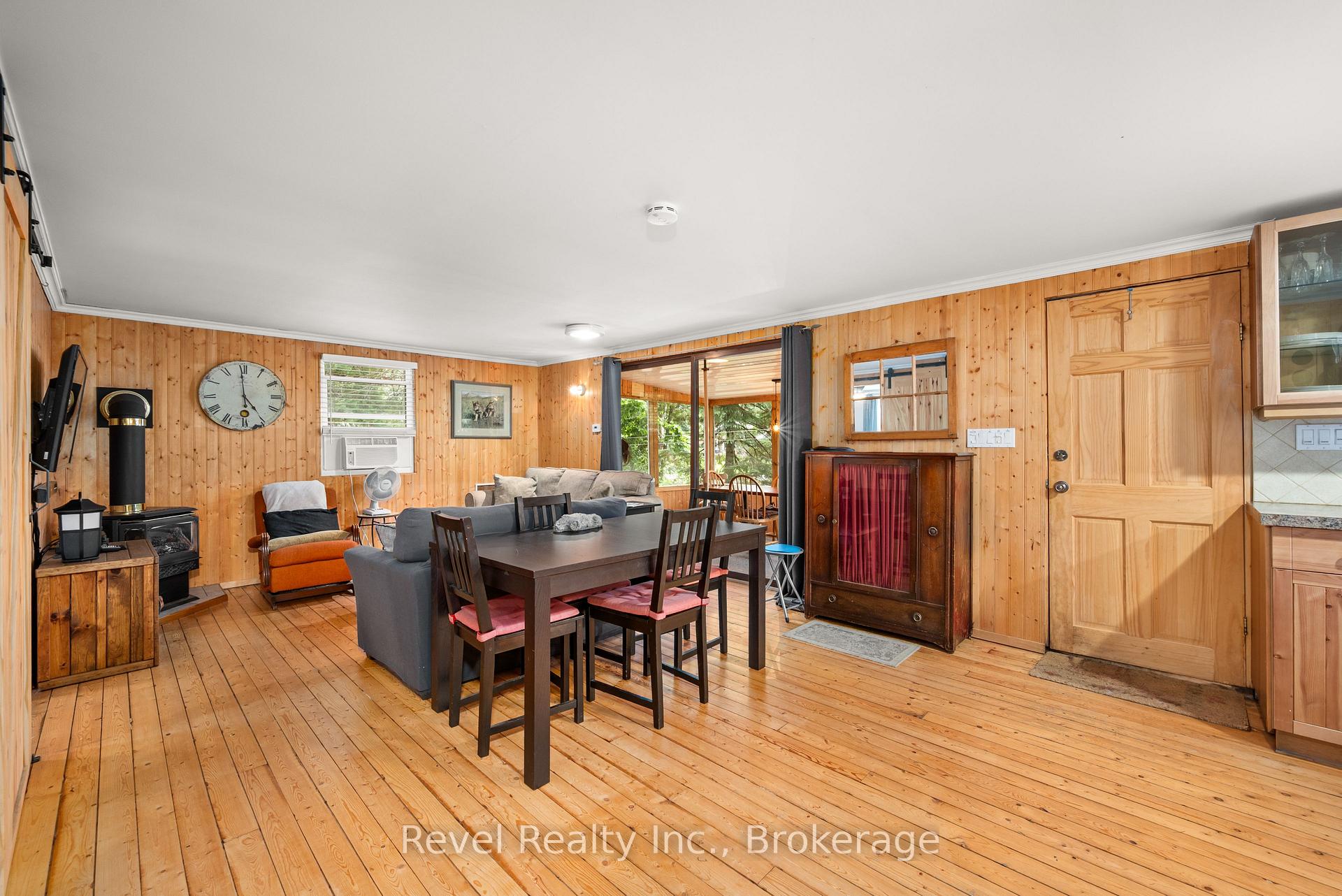 Photo 9 of 59 Brook Road, Kawartha Lakes, Fenelon Falls — HOMEH