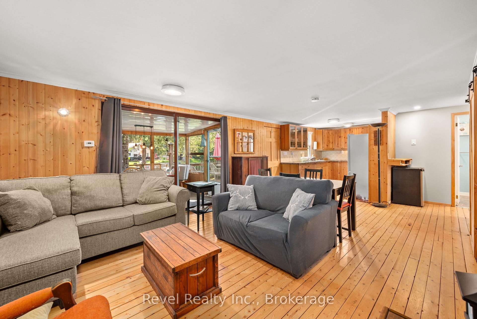 Photo 11 of 59 Brook Road, Kawartha Lakes, Fenelon Falls — HOMEH