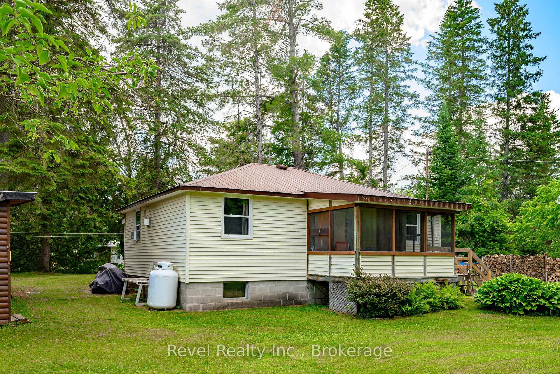 Photo 46 of 59 Brook Road, Kawartha Lakes, Fenelon Falls — HOMEH