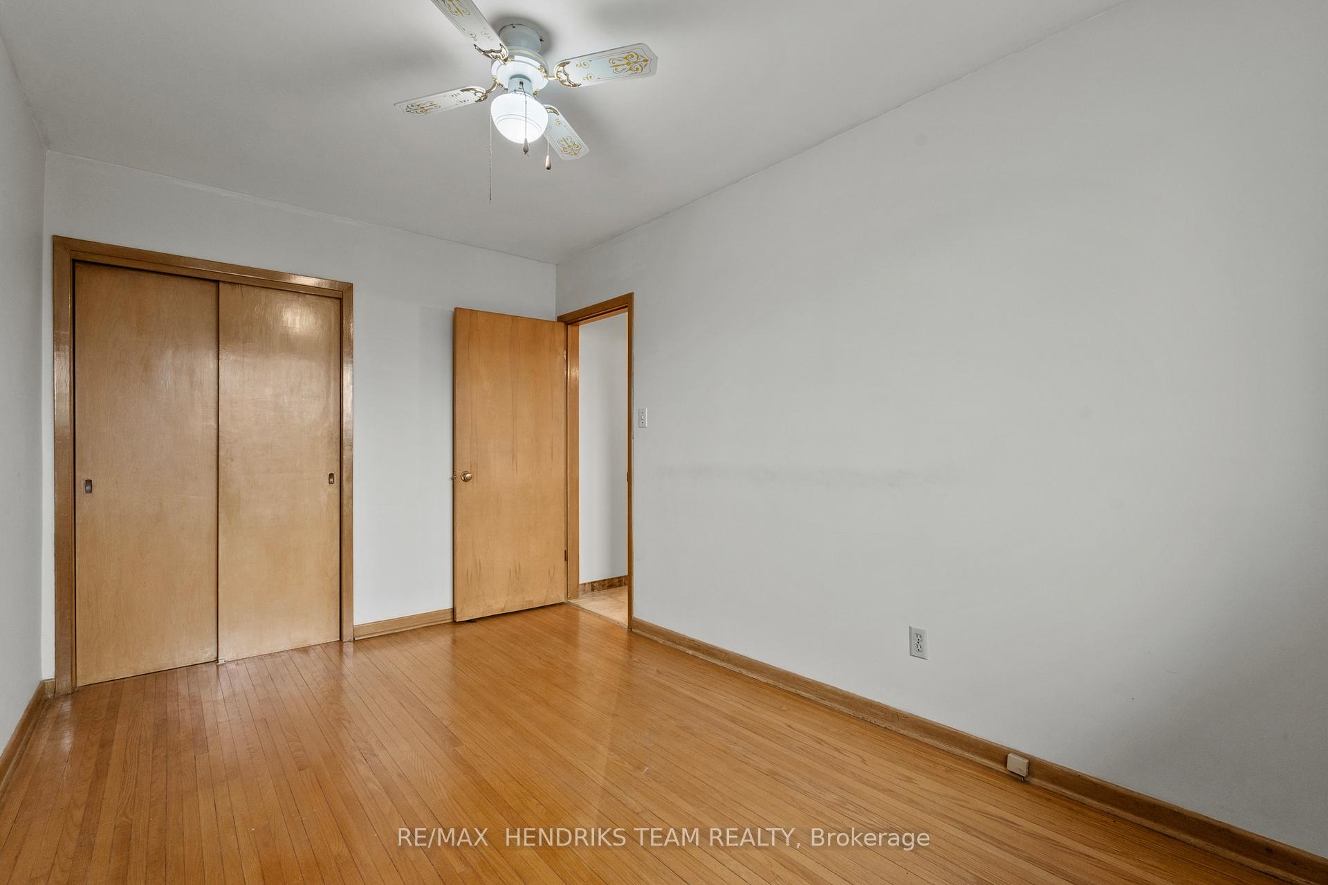 Photo 18 of 247 Grantham Avenue, St. Catharines, Facer — HOMEH
