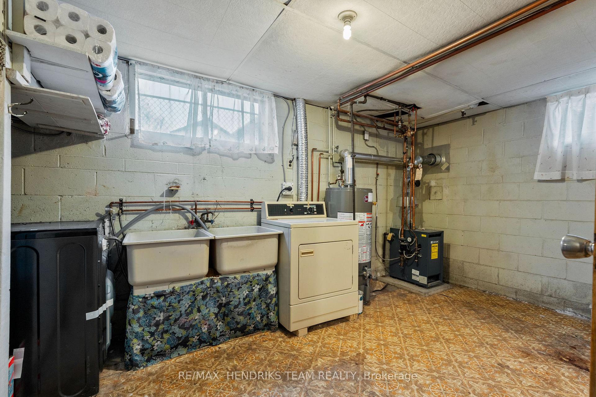 Photo 31 of 247 Grantham Avenue, St. Catharines, Facer — HOMEH