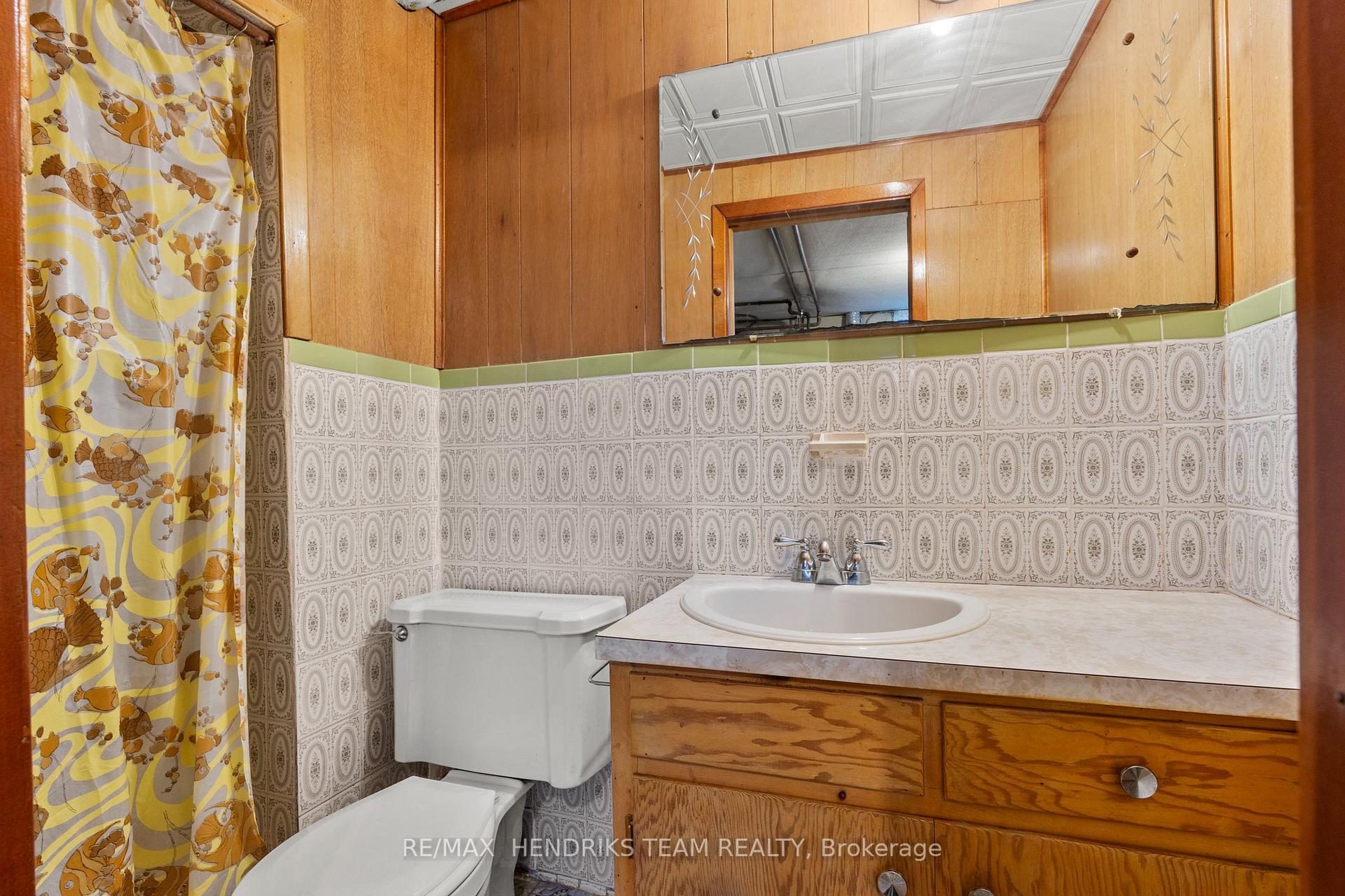 Photo 32 of 247 Grantham Avenue, St. Catharines, Facer — HOMEH