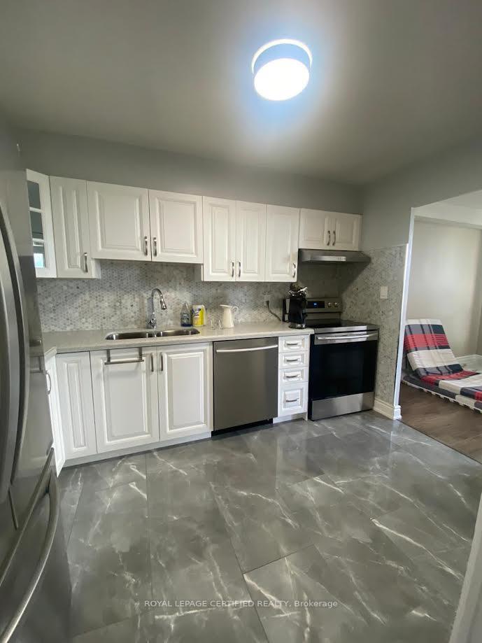Photo 8 of Unit 1610, 5 Shady Golfway, Toronto, Flemingdon Park — HOMEH