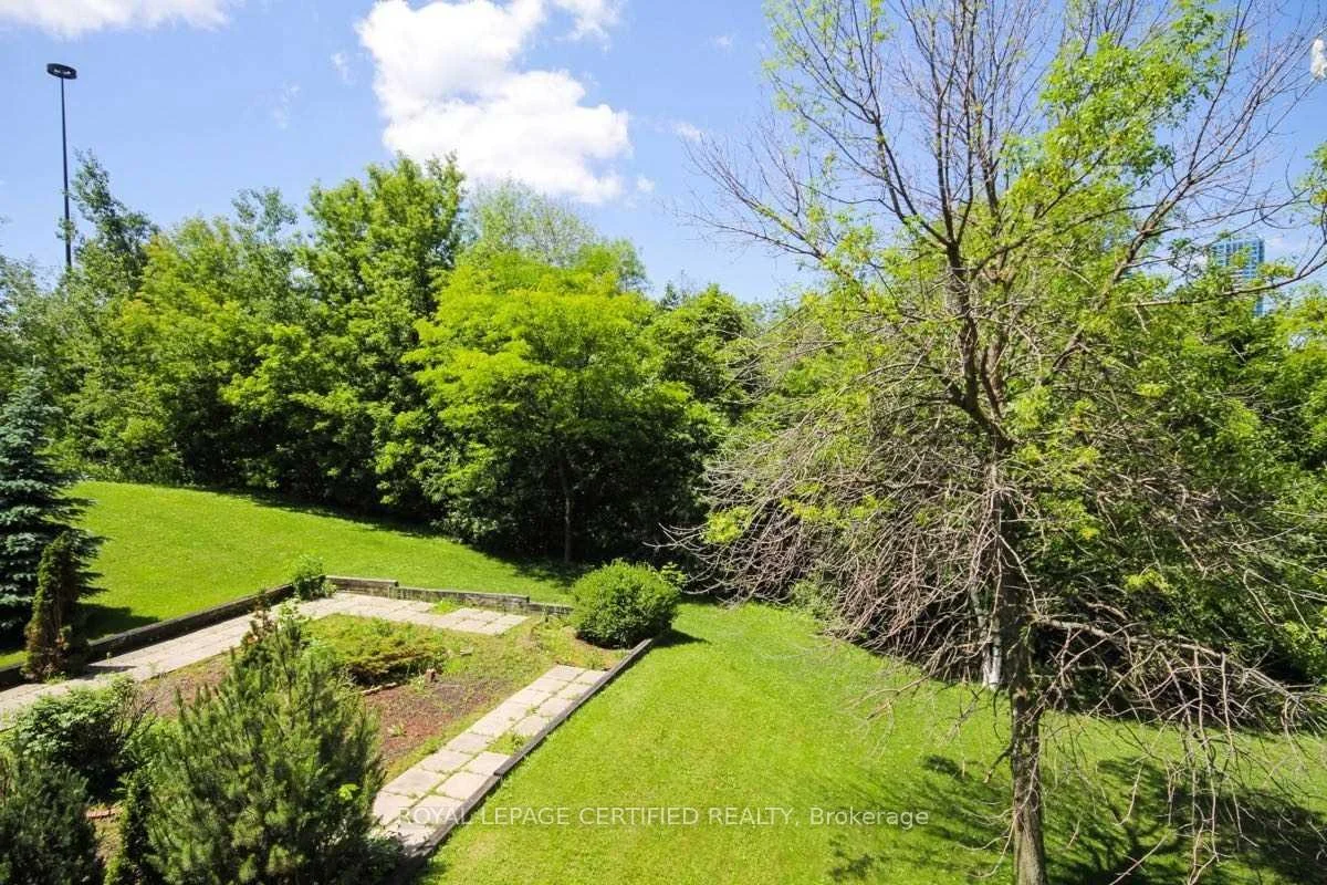 Photo 22 of Unit 1610, 5 Shady Golfway, Toronto, Flemingdon Park — HOMEH