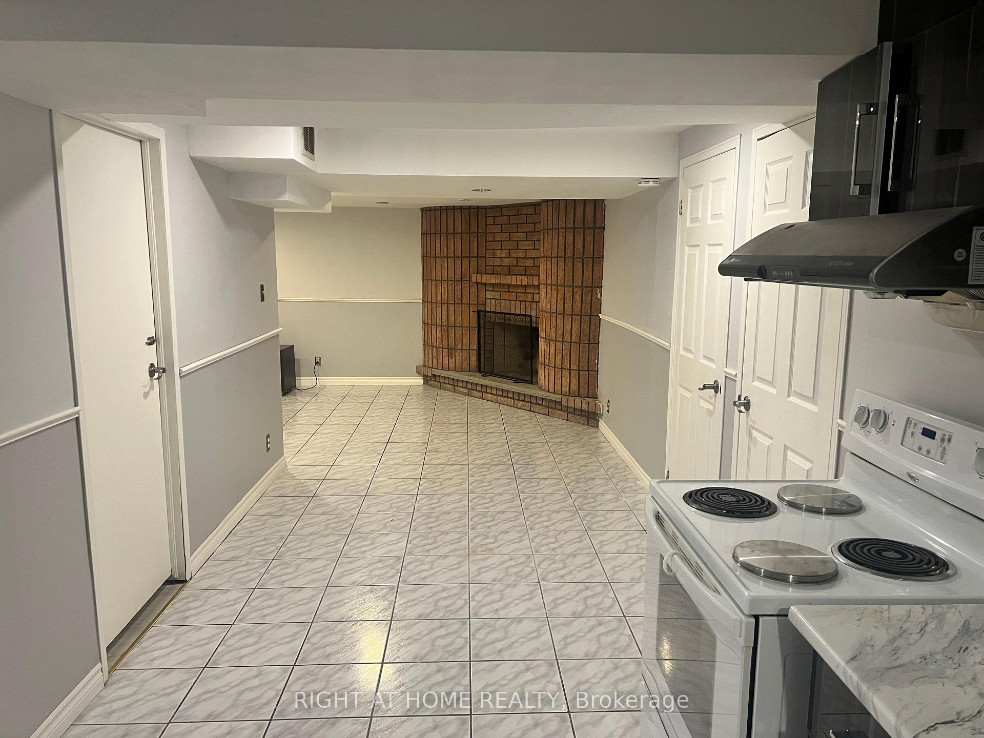 Photo 8 of Unit Basement, 272 Nahani Way, Mississauga, Hurontario — HOMEH
