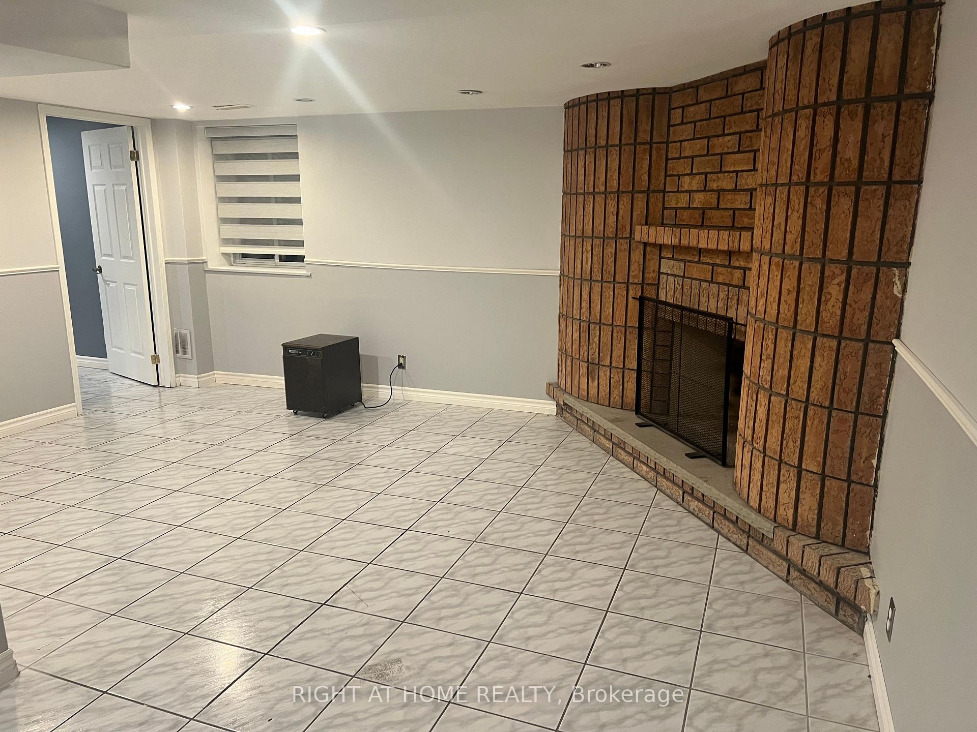 Photo 9 of Unit Basement, 272 Nahani Way, Mississauga, Hurontario — HOMEH