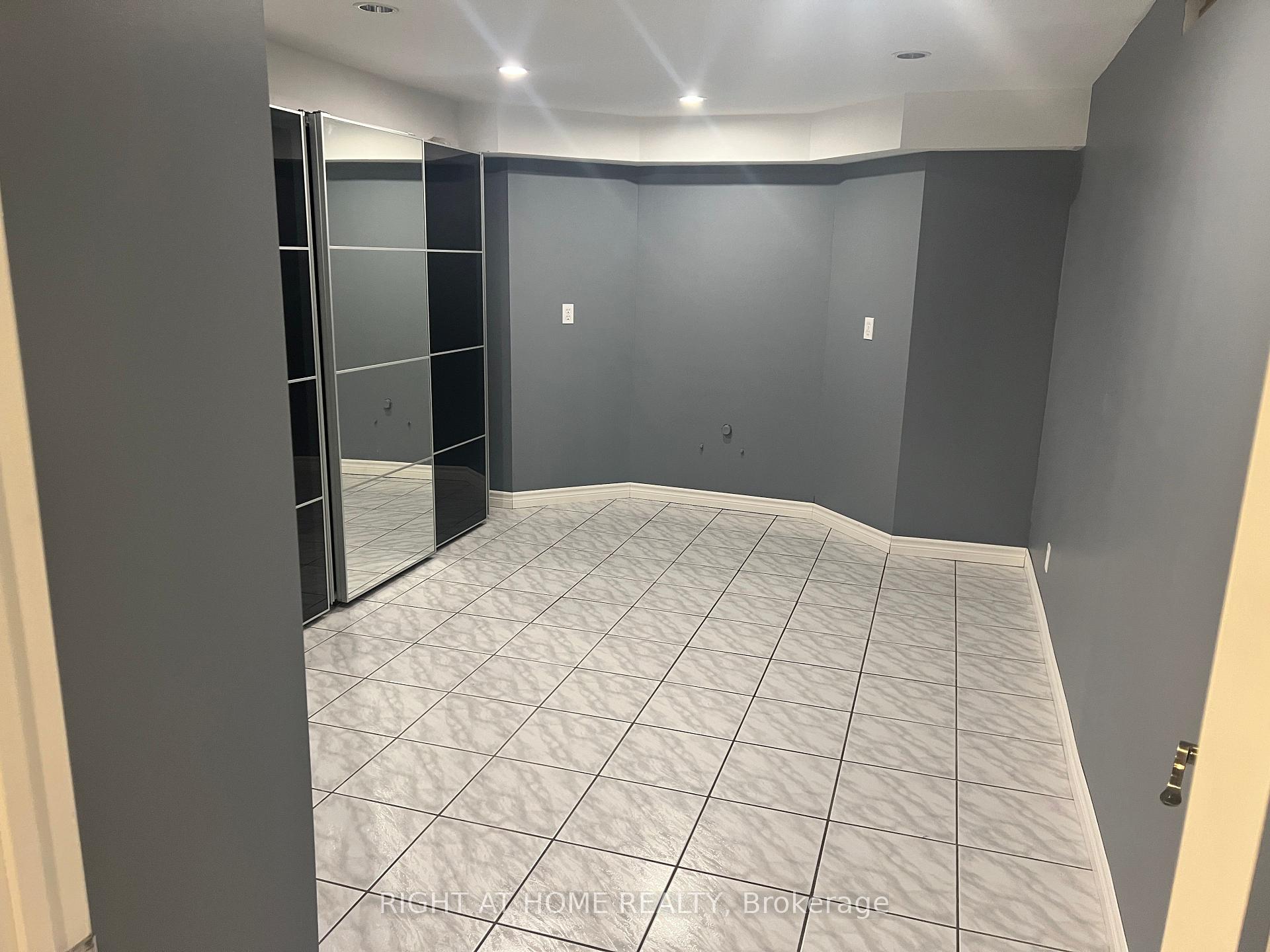Photo 11 of Unit Basement, 272 Nahani Way, Mississauga, Hurontario — HOMEH