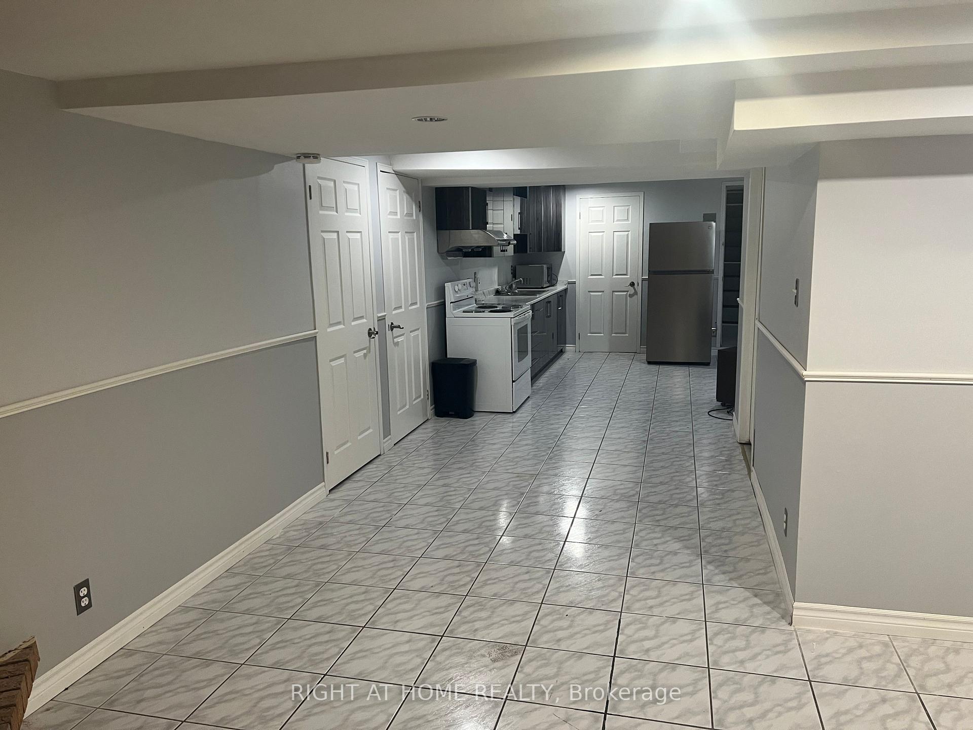 Photo 15 of Unit Basement, 272 Nahani Way, Mississauga, Hurontario — HOMEH