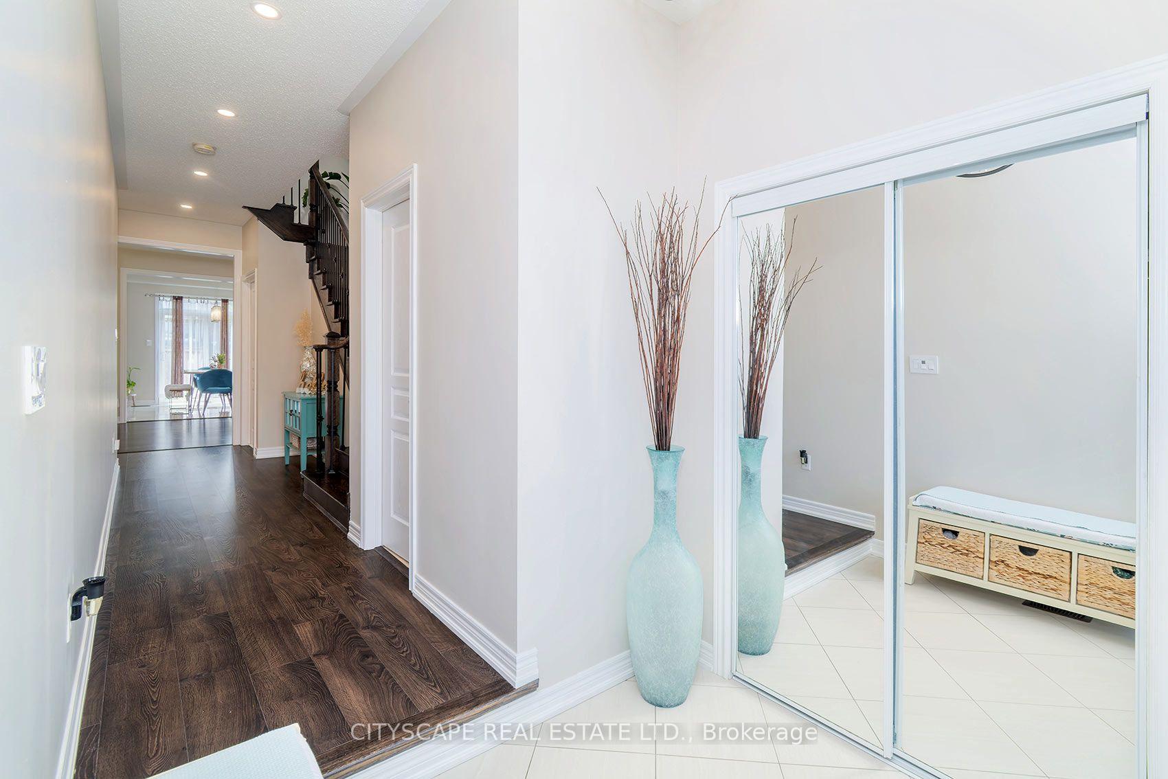 Photo 6 of 5608 Ethan Drive, Mississauga, Churchill Meadows — HOMEH