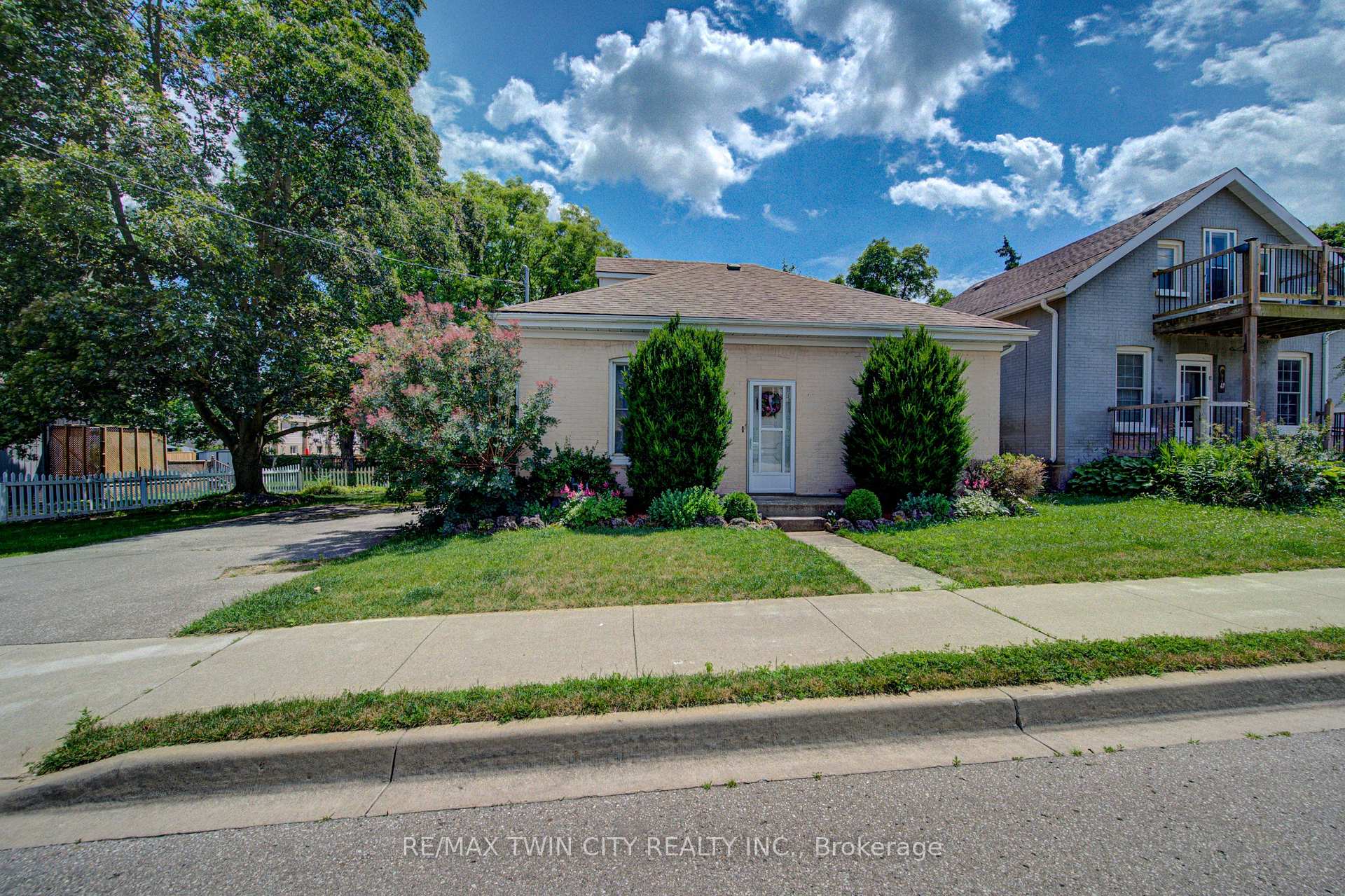 Photo 2 of 41 Dumfries Street, Cambridge, Southwood - Kinbridge — HOMEH