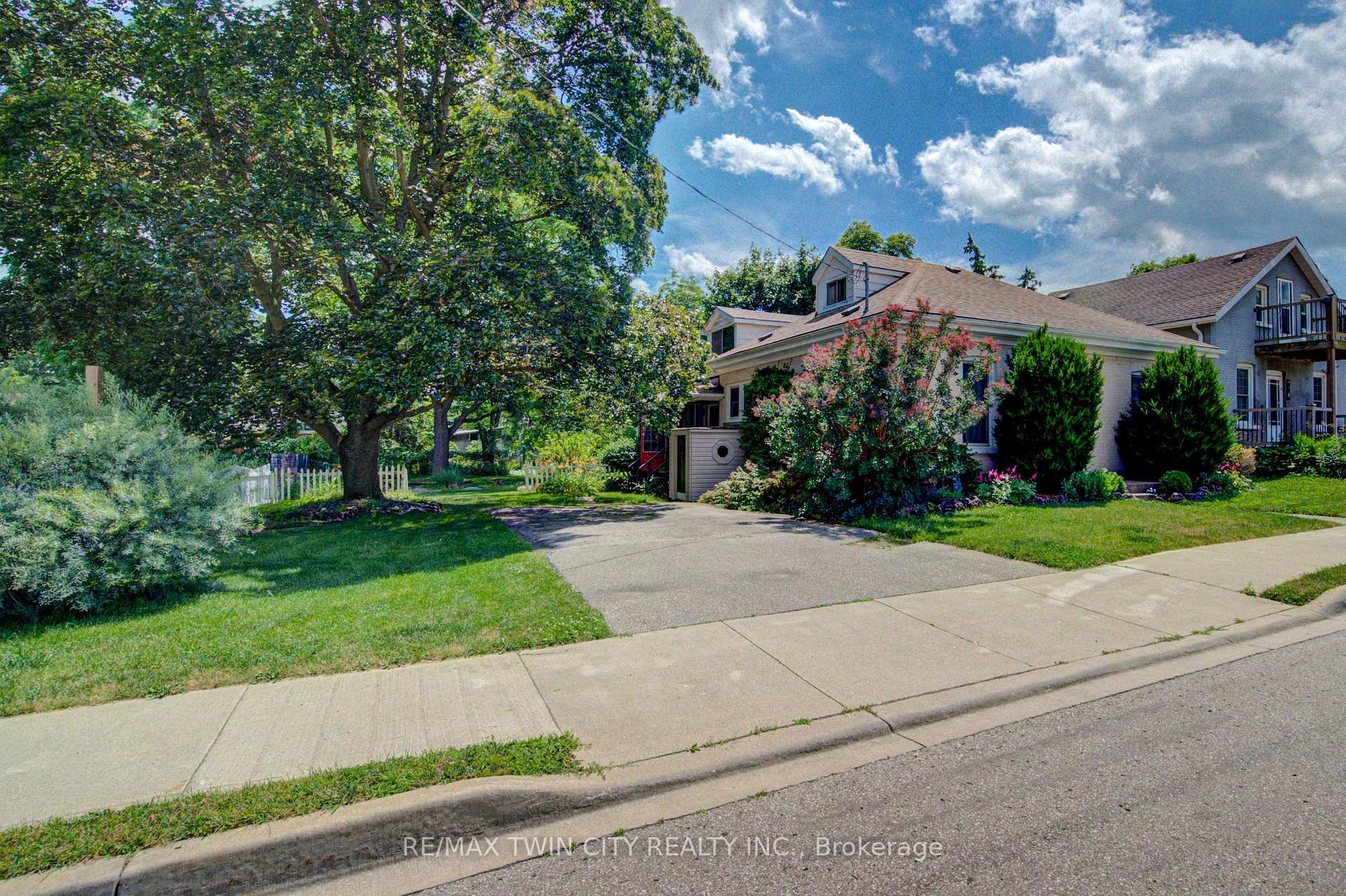 Photo 3 of 41 Dumfries Street, Cambridge, Southwood - Kinbridge — HOMEH