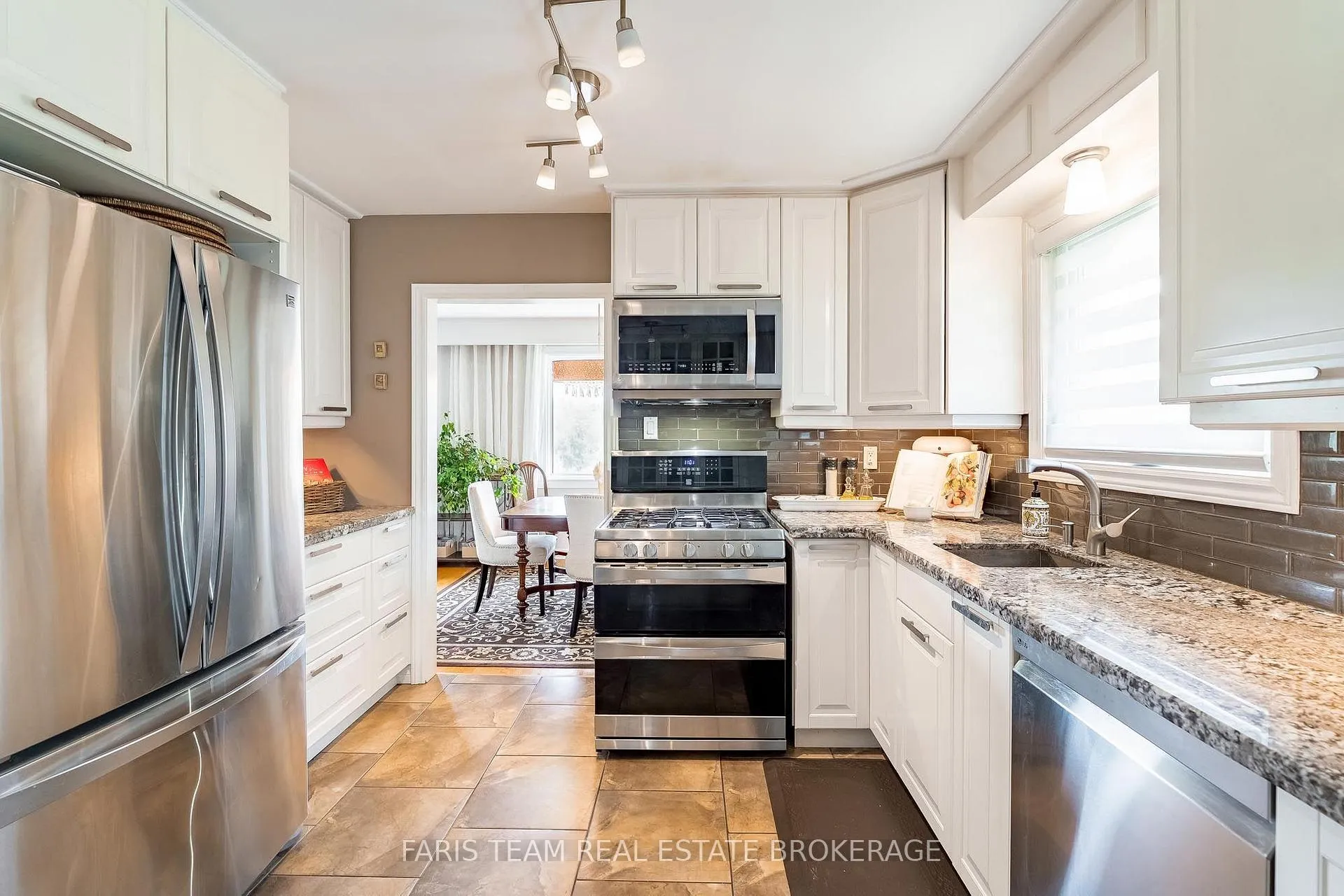 Photo 6 of 246 Sunnidale Road, Barrie, Sunnidale — HOMEH