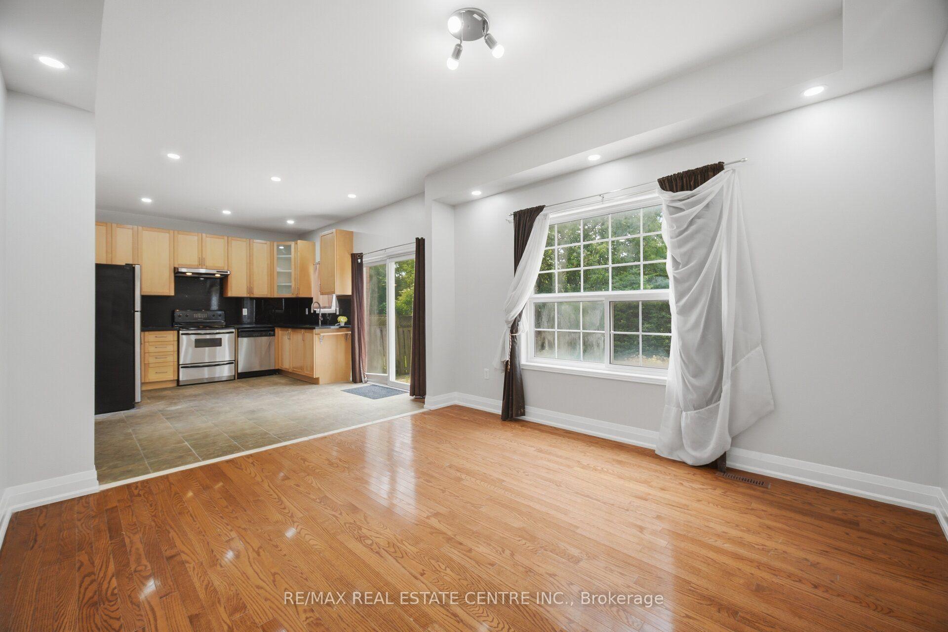 Photo 21 of Unit UPPER LEVEL, 3857 Brinwood Gate, Mississauga, Churchill Meadows — HOMEH