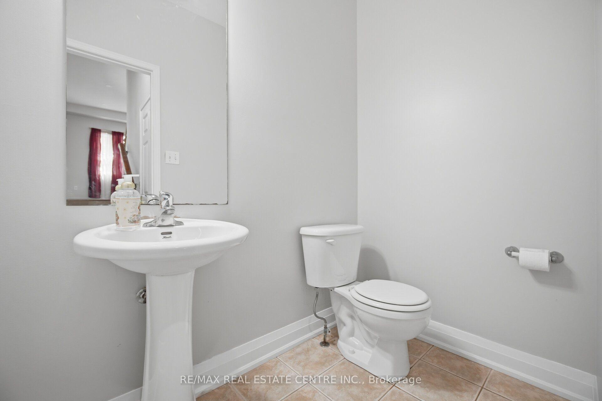 Photo 22 of Unit UPPER LEVEL, 3857 Brinwood Gate, Mississauga, Churchill Meadows — HOMEH