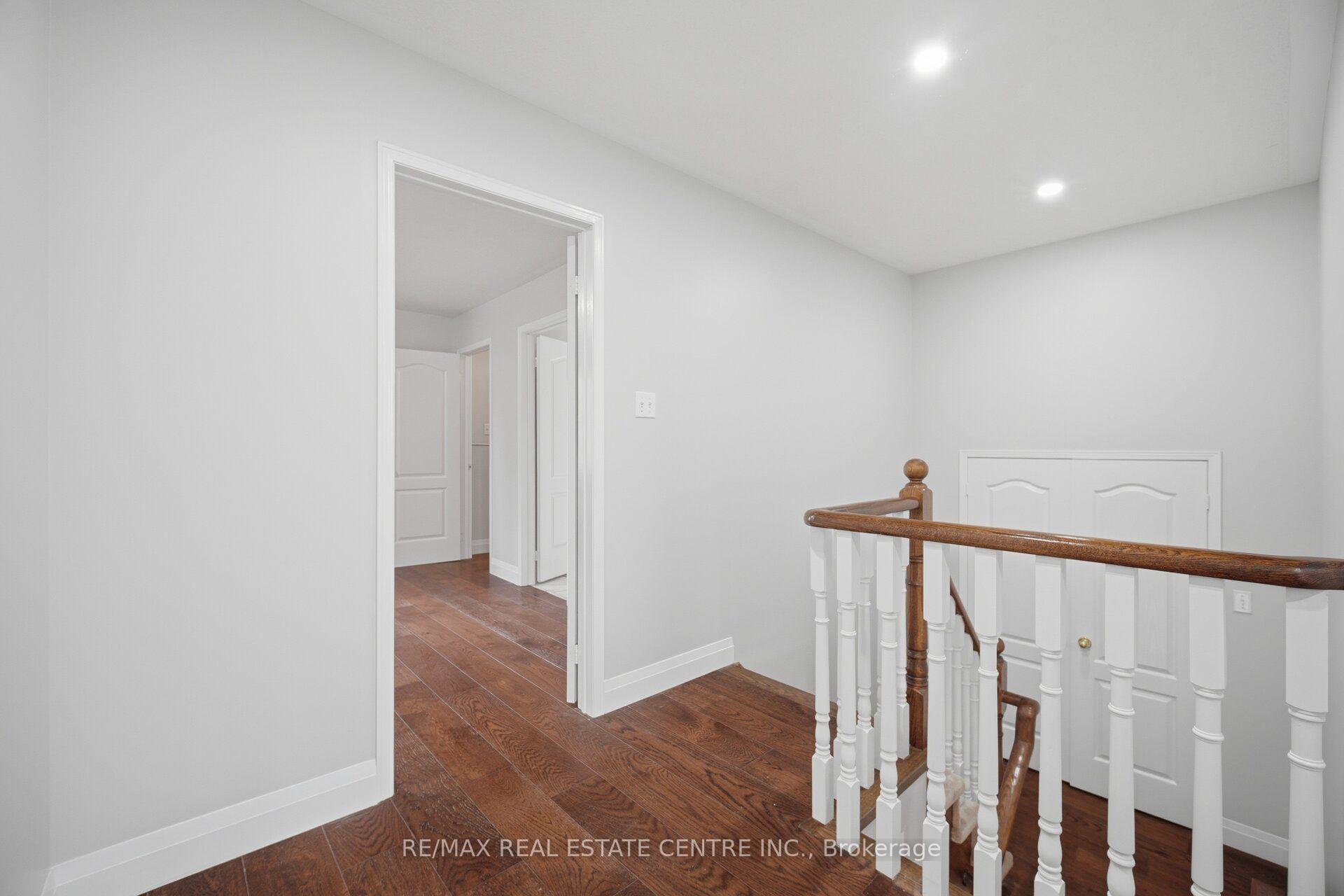 Photo 24 of Unit UPPER LEVEL, 3857 Brinwood Gate, Mississauga, Churchill Meadows — HOMEH