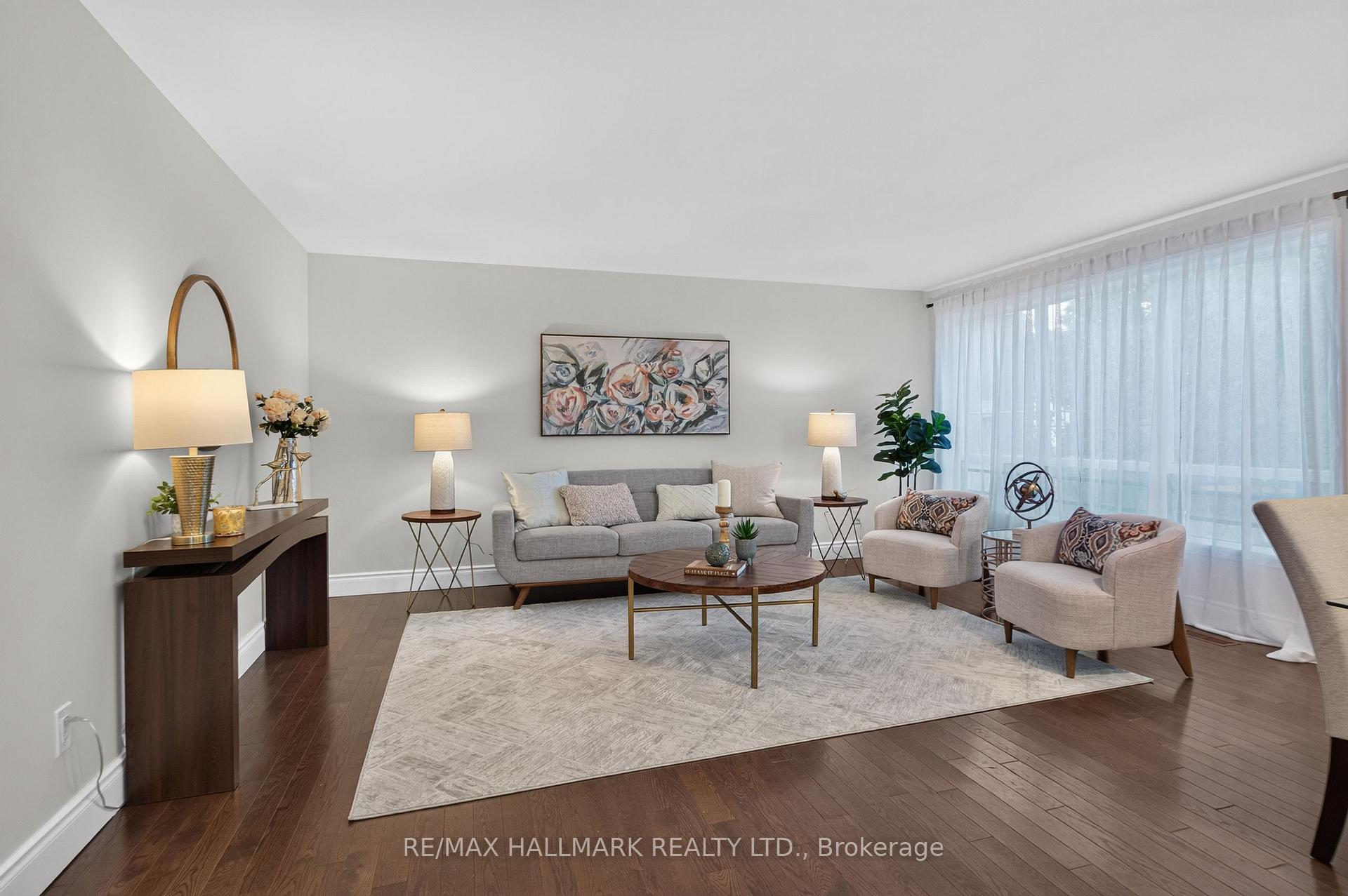 Photo 13 of 52 Clement Road, Etobicoke, Willowridge-Martingrove-Richview — HOMEH