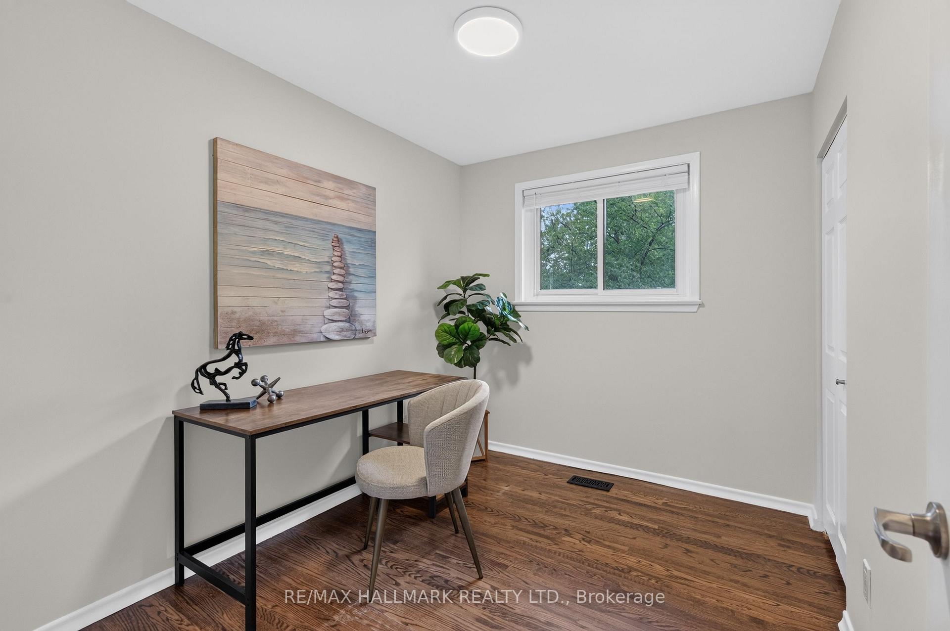 Photo 24 of 52 Clement Road, Etobicoke, Willowridge-Martingrove-Richview — HOMEH