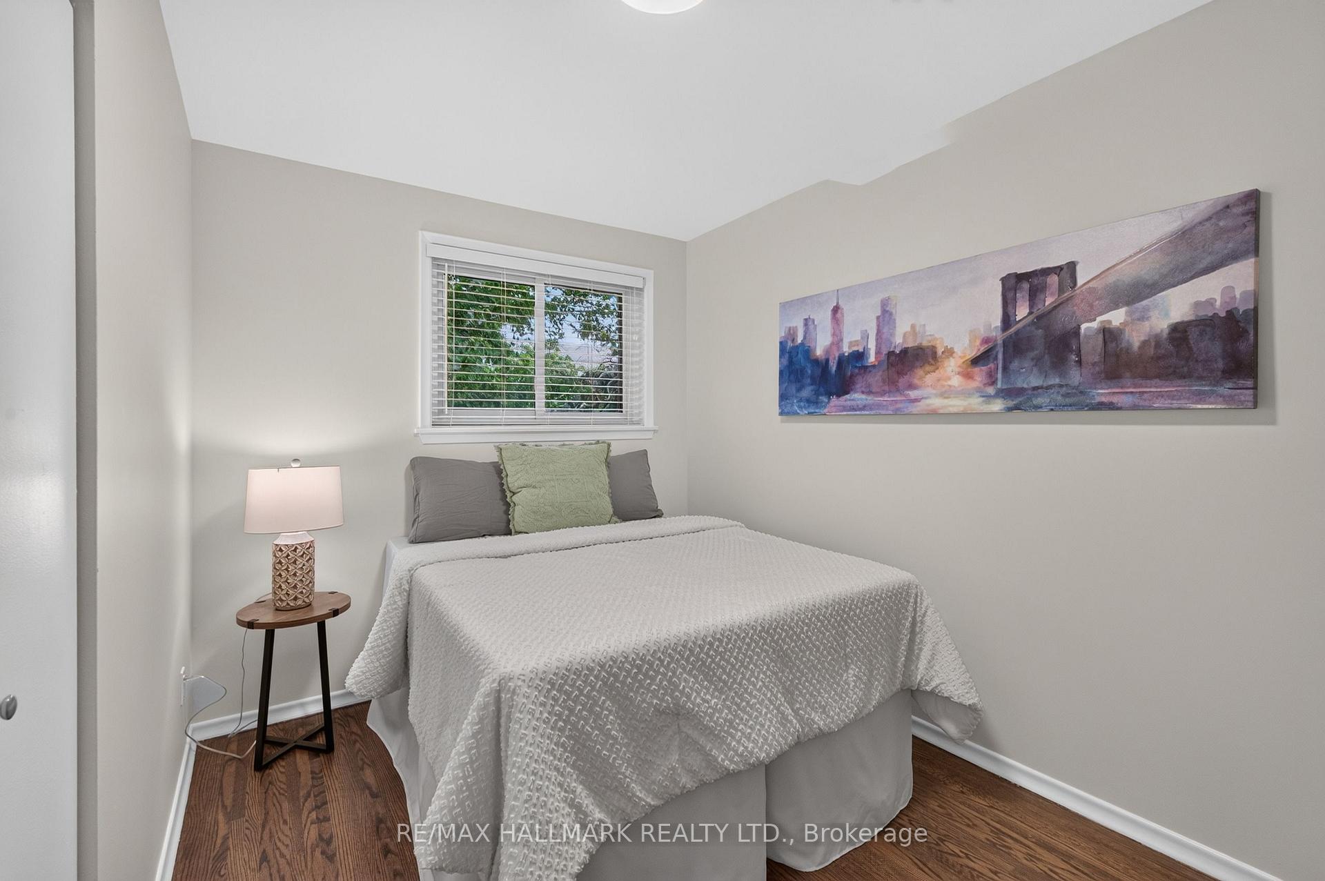 Photo 26 of 52 Clement Road, Etobicoke, Willowridge-Martingrove-Richview — HOMEH