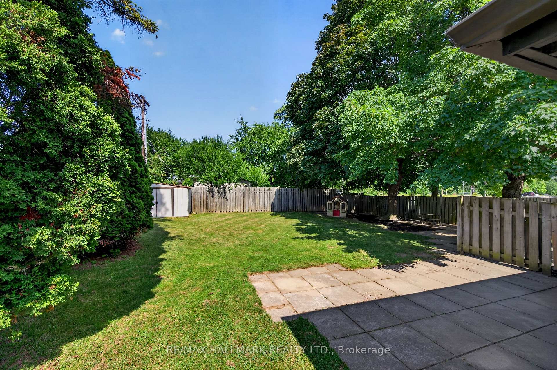 Photo 37 of 52 Clement Road, Etobicoke, Willowridge-Martingrove-Richview — HOMEH
