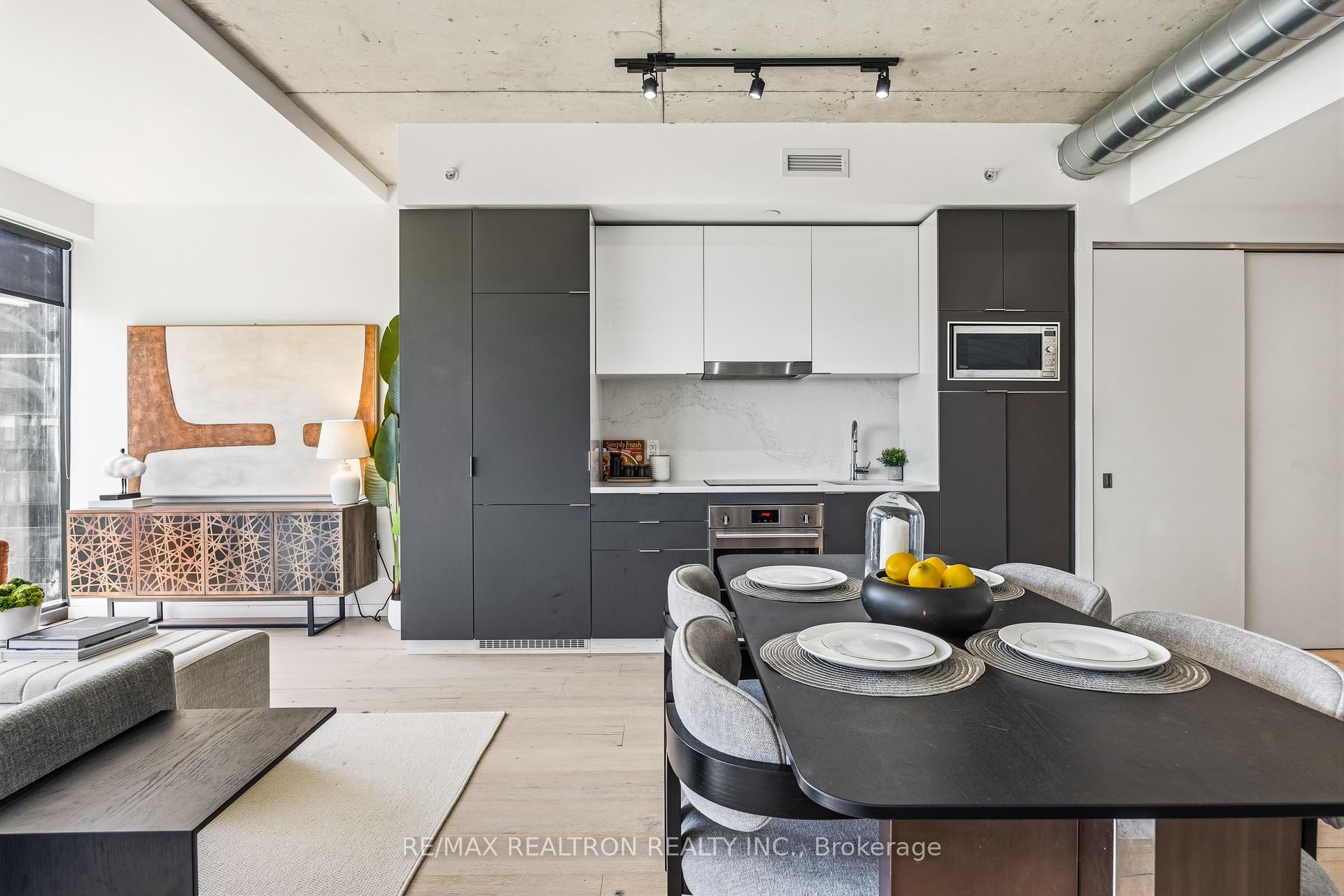 Photo 14 of Unit 603, 170 Bayview Avenue, Toronto, Waterfront Communities — HOMEH
