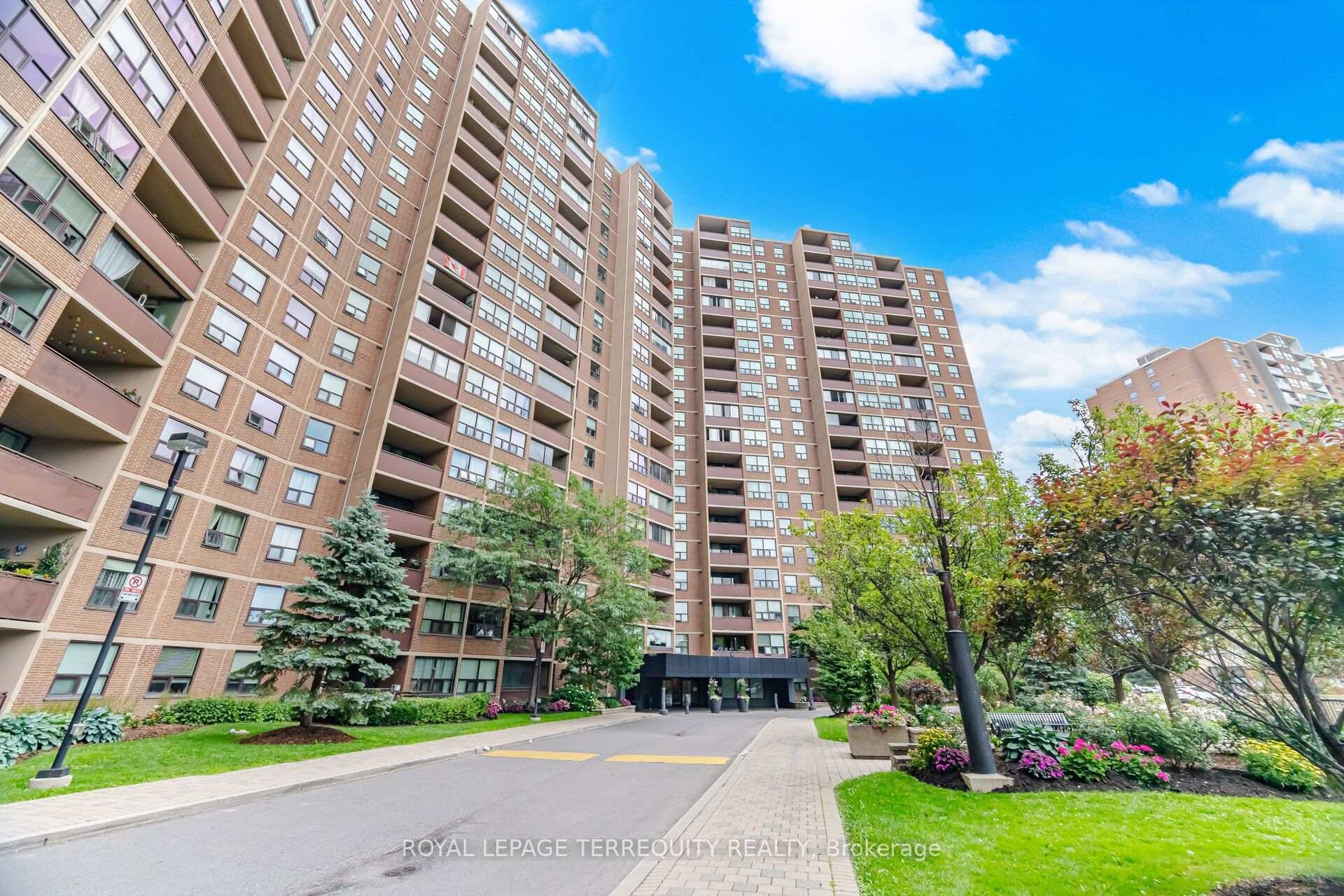 Photo 2 of Unit 1504, 716 The West Mall, Etobicoke, Eringate-Centennial-West Deane — HOMEH
