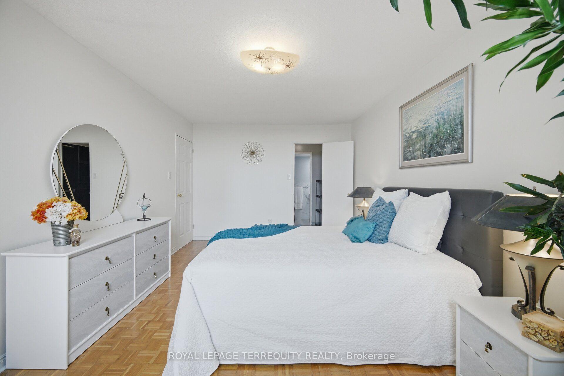 Photo 30 of Unit 1504, 716 The West Mall, Etobicoke, Eringate-Centennial-West Deane — HOMEH