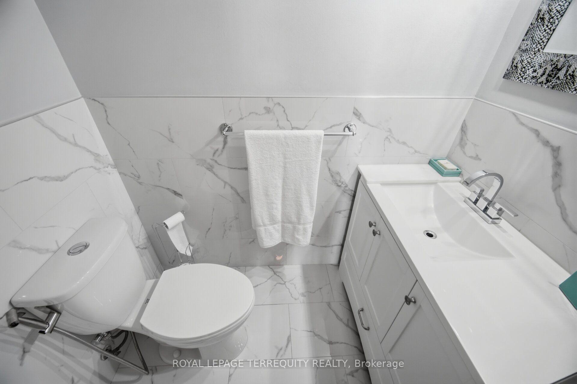 Photo 32 of Unit 1504, 716 The West Mall, Etobicoke, Eringate-Centennial-West Deane — HOMEH