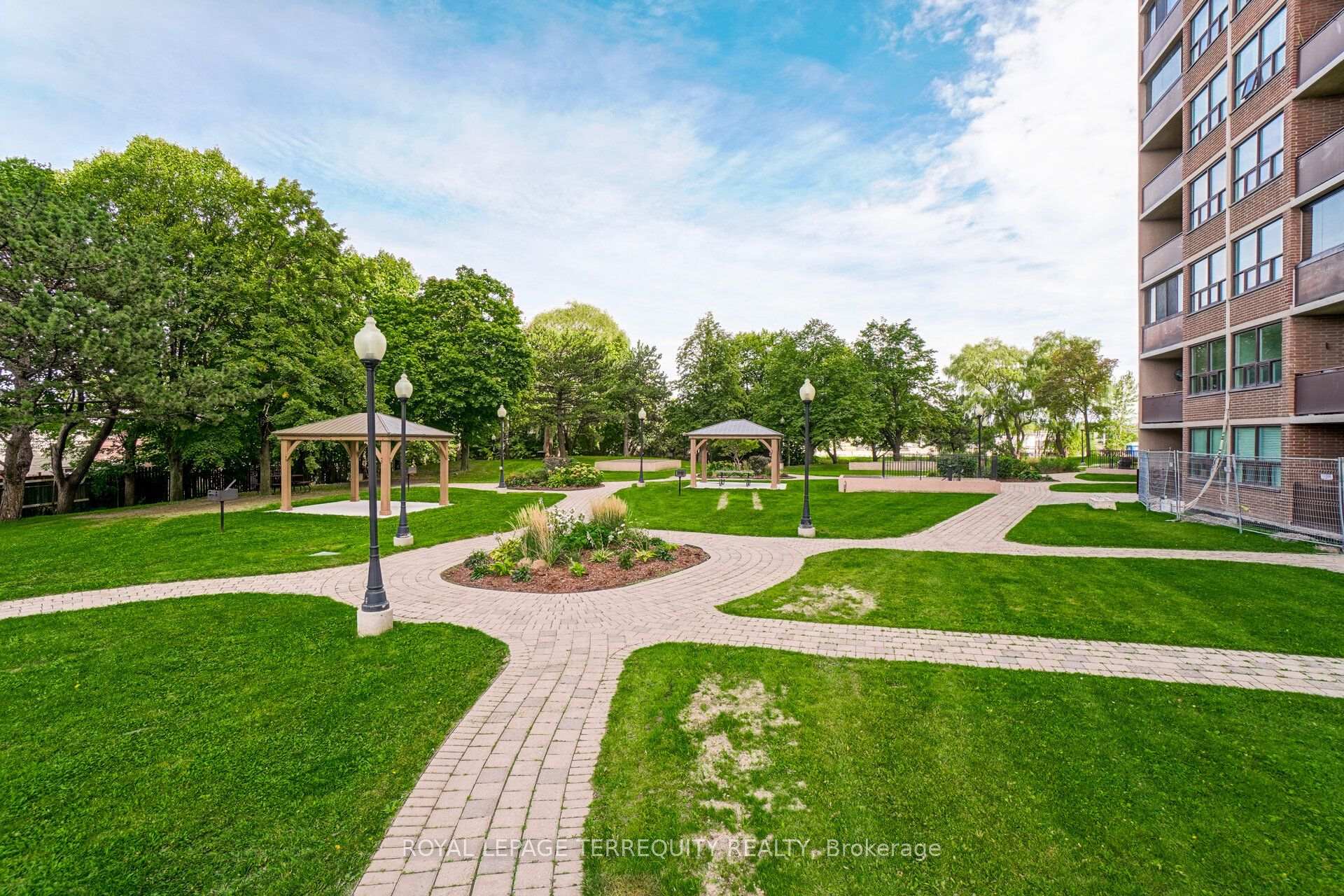 Photo 45 of Unit 1504, 716 The West Mall, Etobicoke, Eringate-Centennial-West Deane — HOMEH