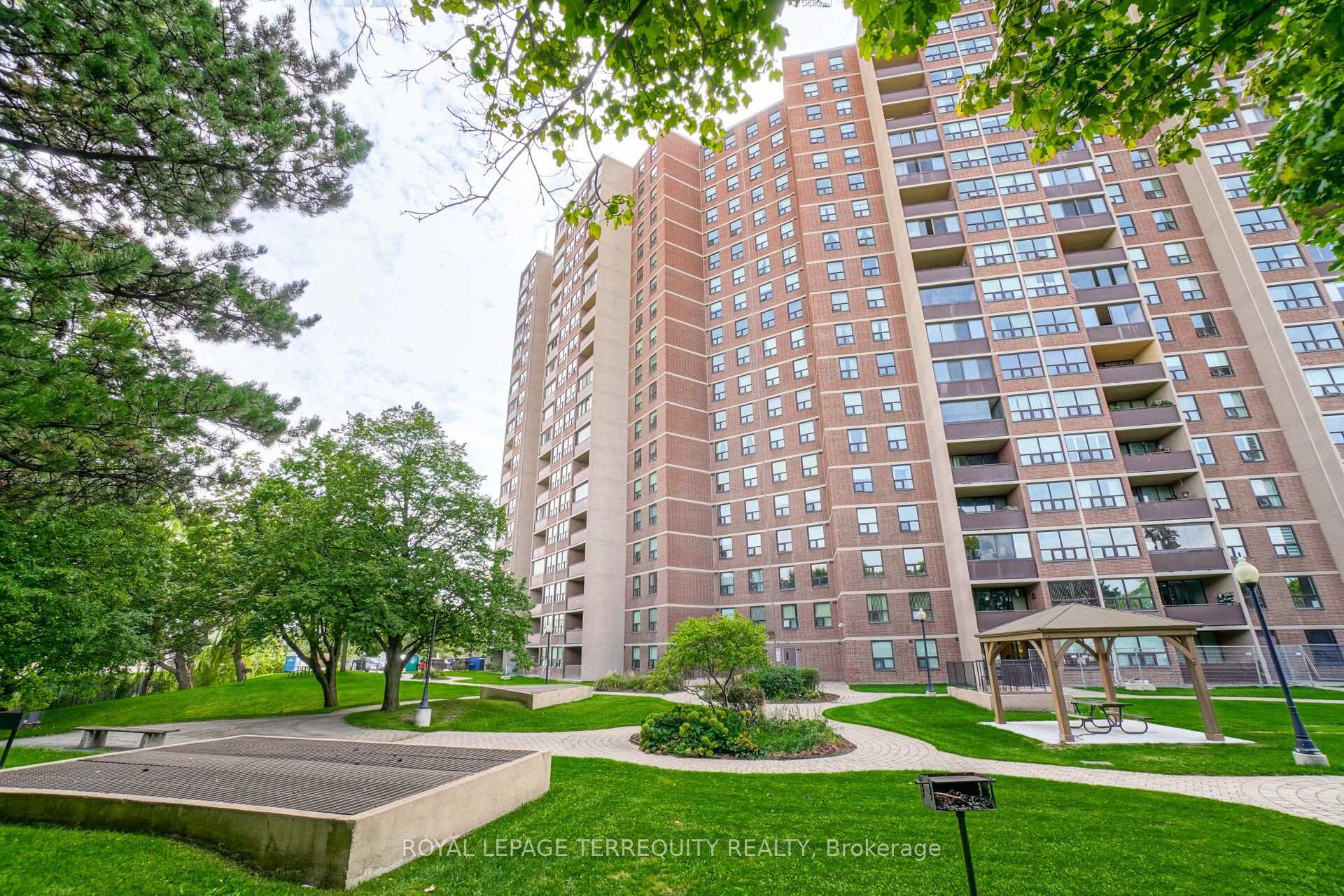 Photo 46 of Unit 1504, 716 The West Mall, Etobicoke, Eringate-Centennial-West Deane — HOMEH