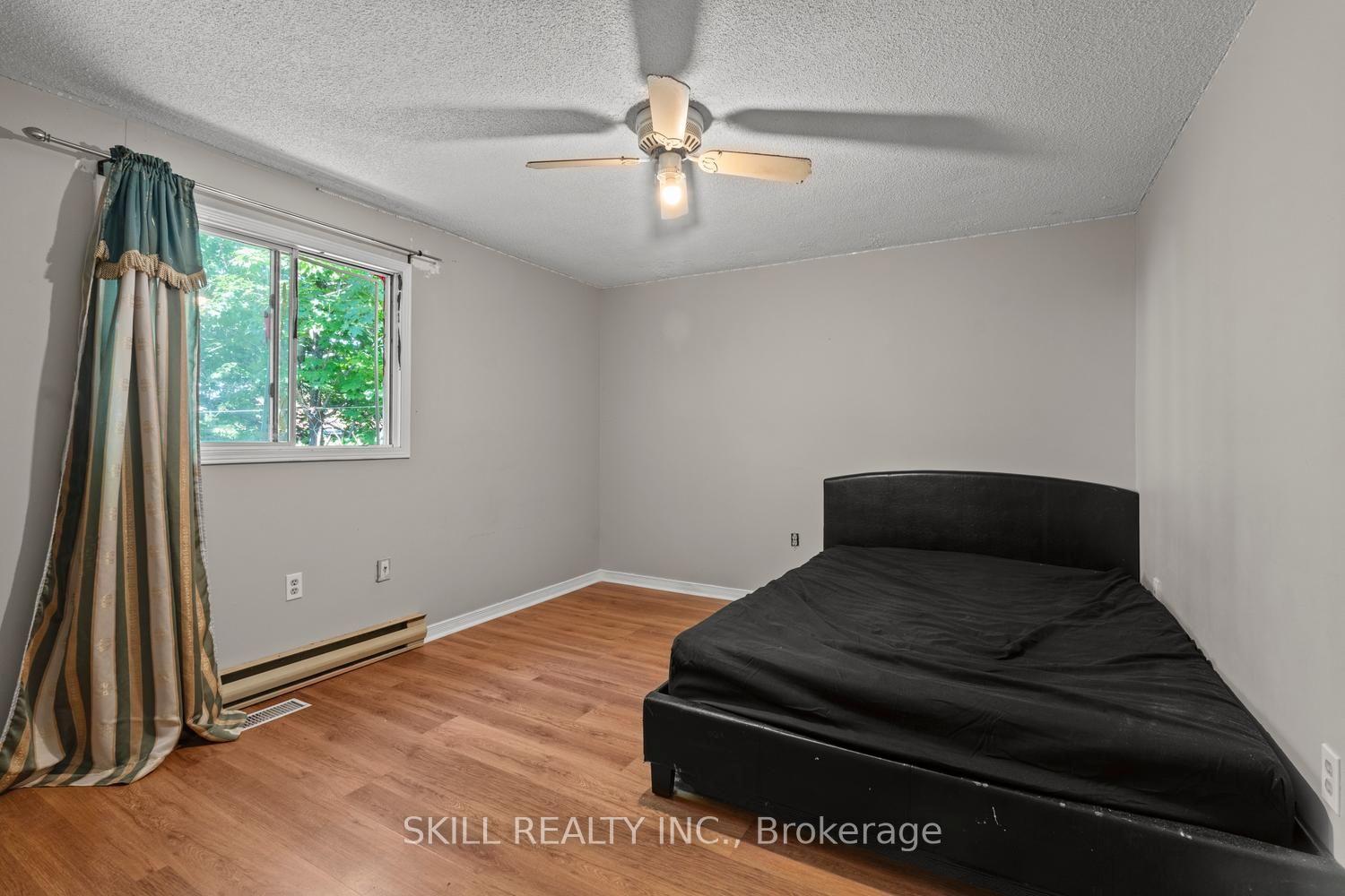 Photo 15 of 141 Hickling Trail, Barrie, Grove East — HOMEH