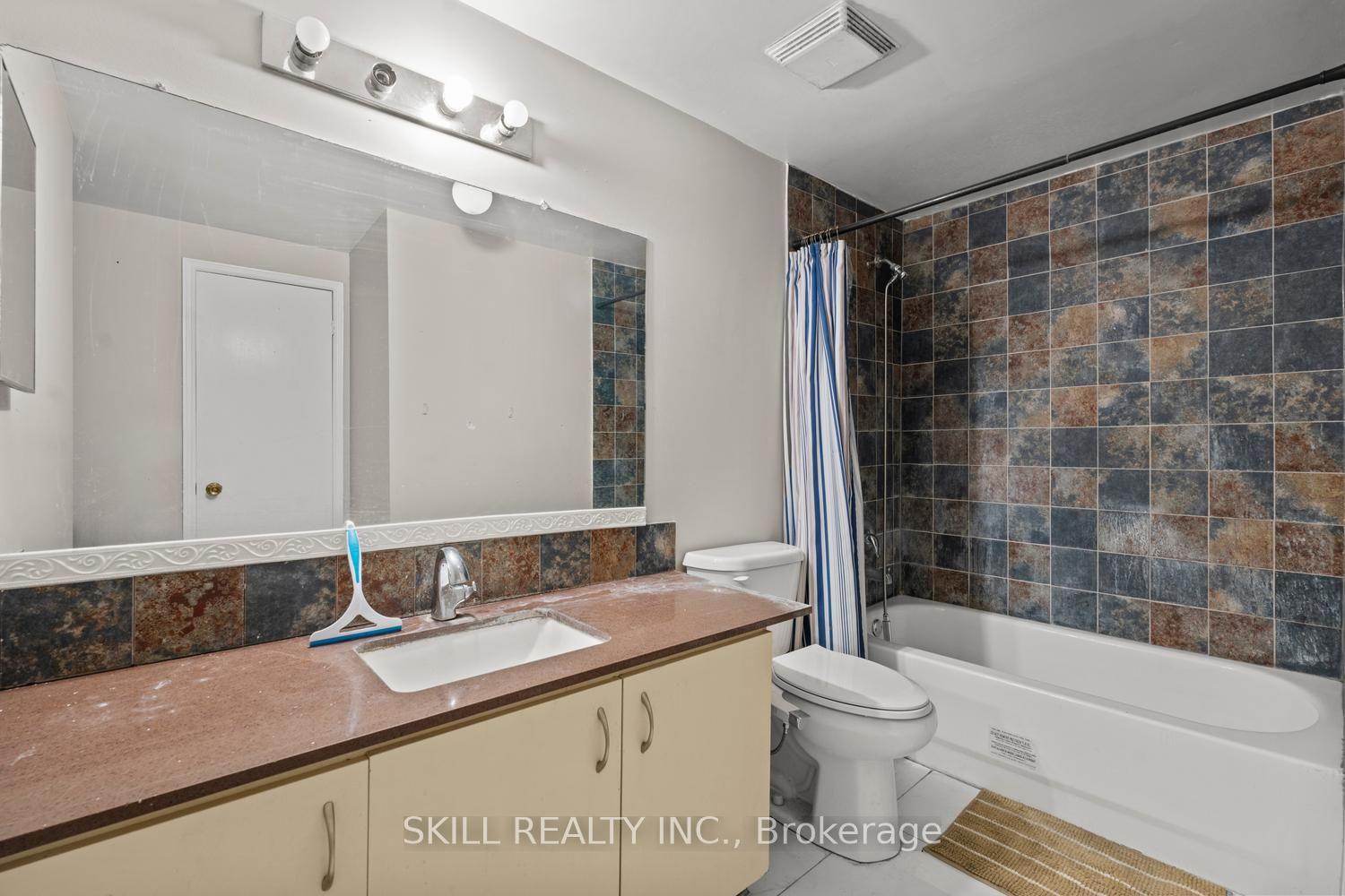 Photo 18 of 141 Hickling Trail, Barrie, Grove East — HOMEH
