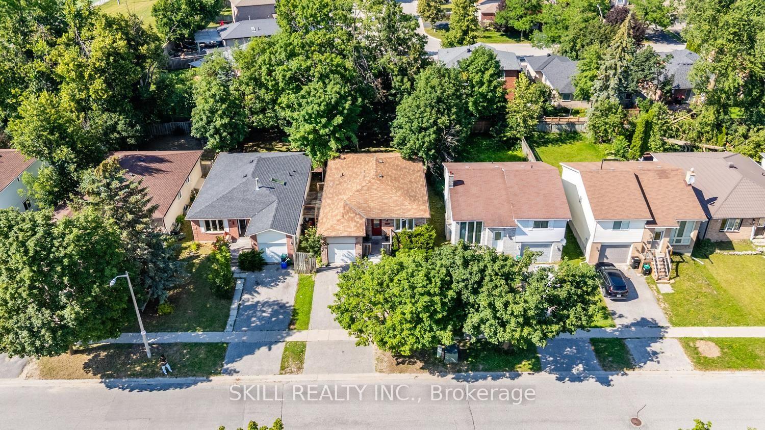 Photo 34 of 141 Hickling Trail, Barrie, Grove East — HOMEH
